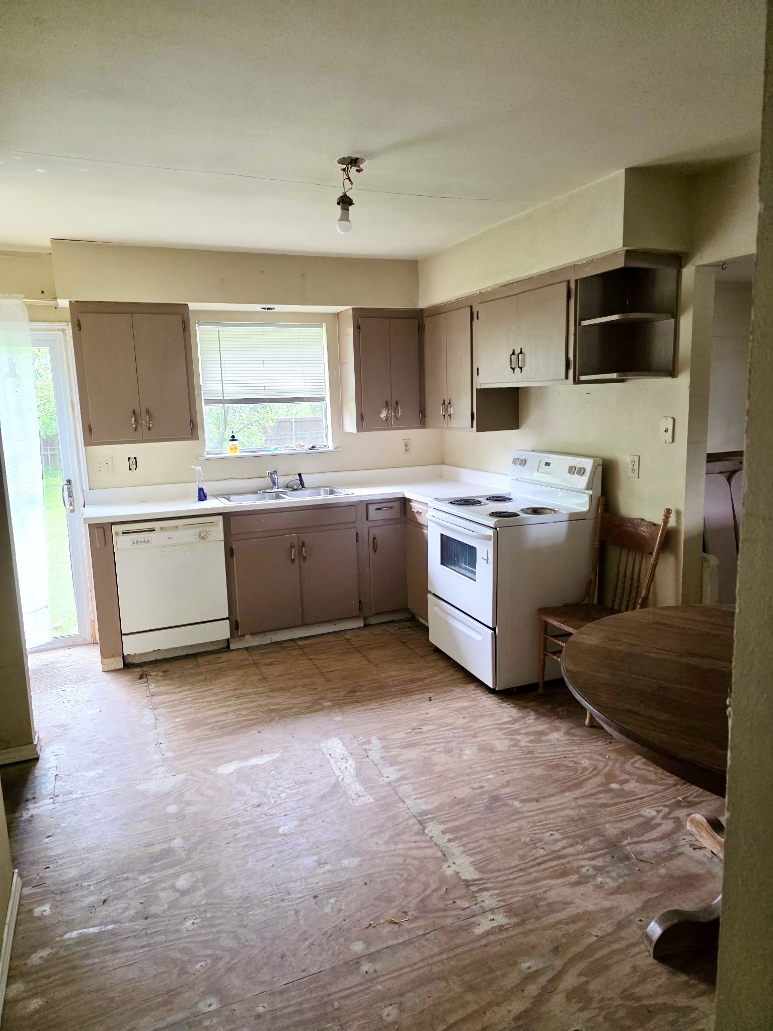 417 W Huffman Street, Krum, TX, 76249