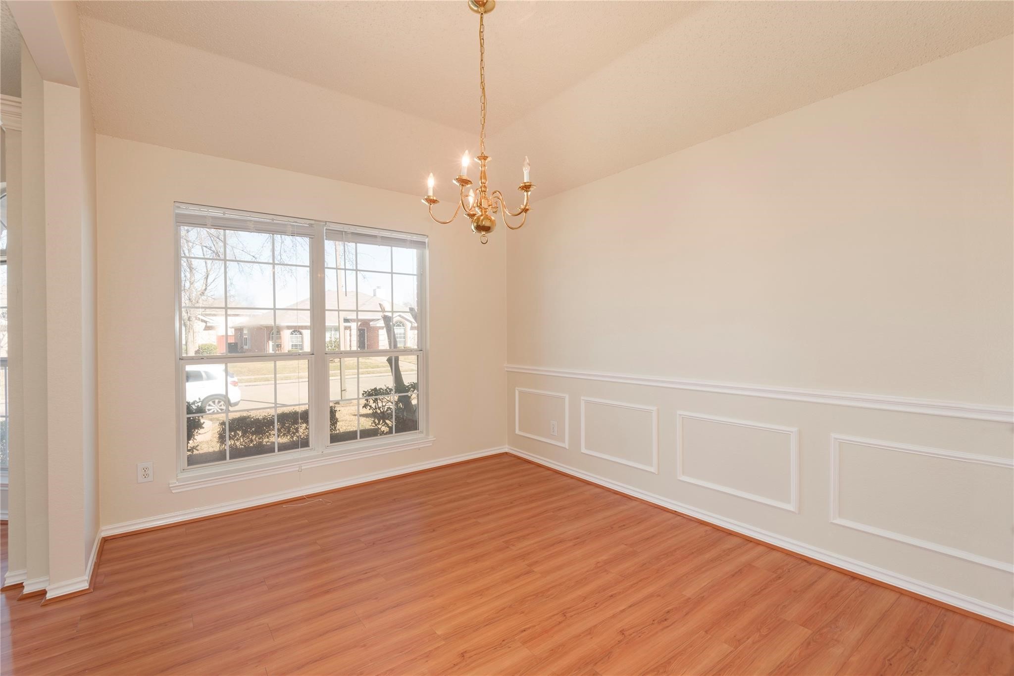 Property photo 04 of 1524 Balboa Lane, Allen, TX 75002 | MLS #21239308