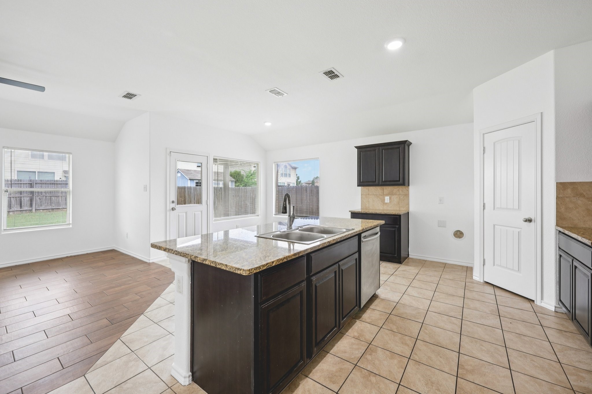 2601 Stonewall Lane, Fort Worth, TX, 76123