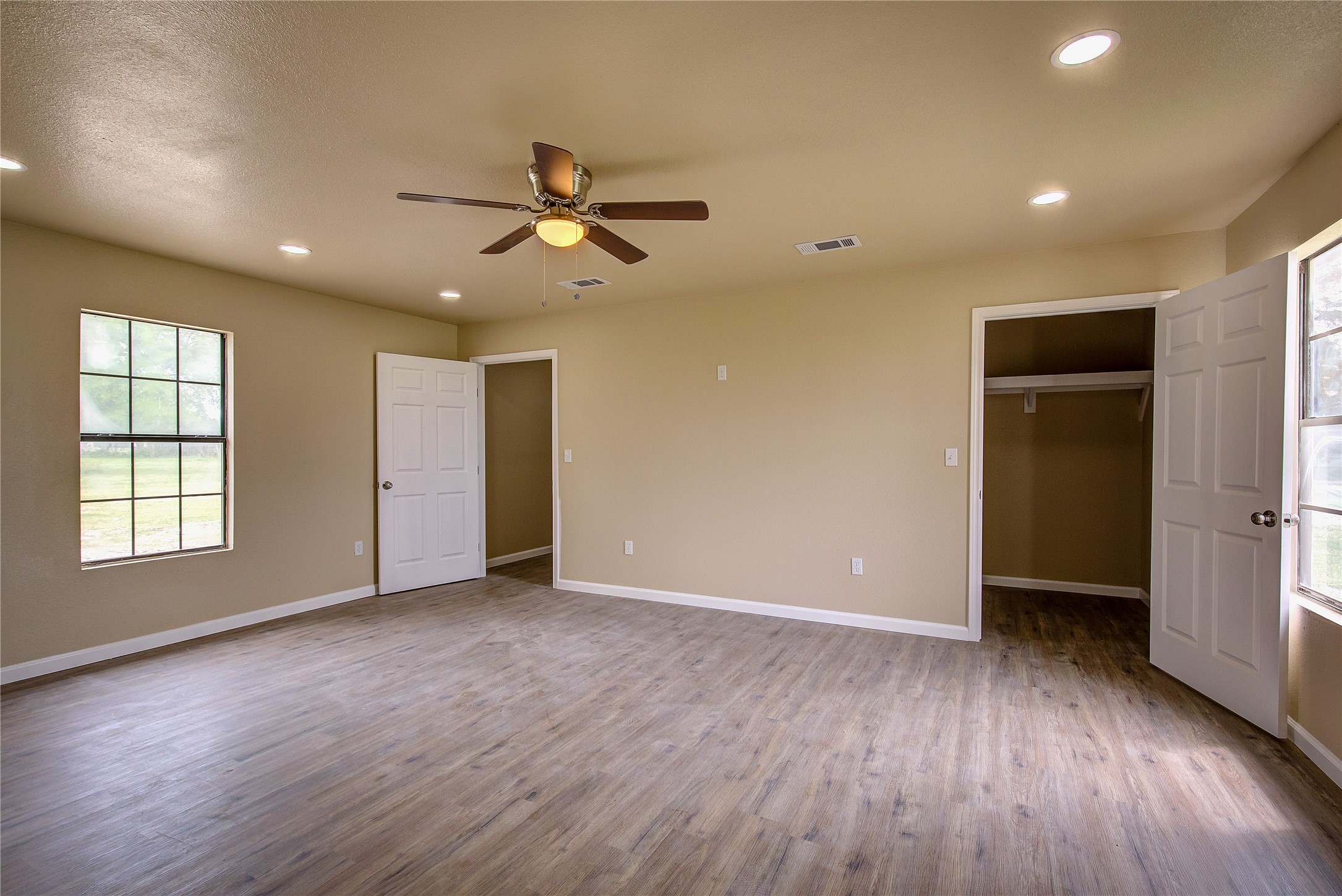 3210 Fm 1563, Wolfe City, TX, 75496