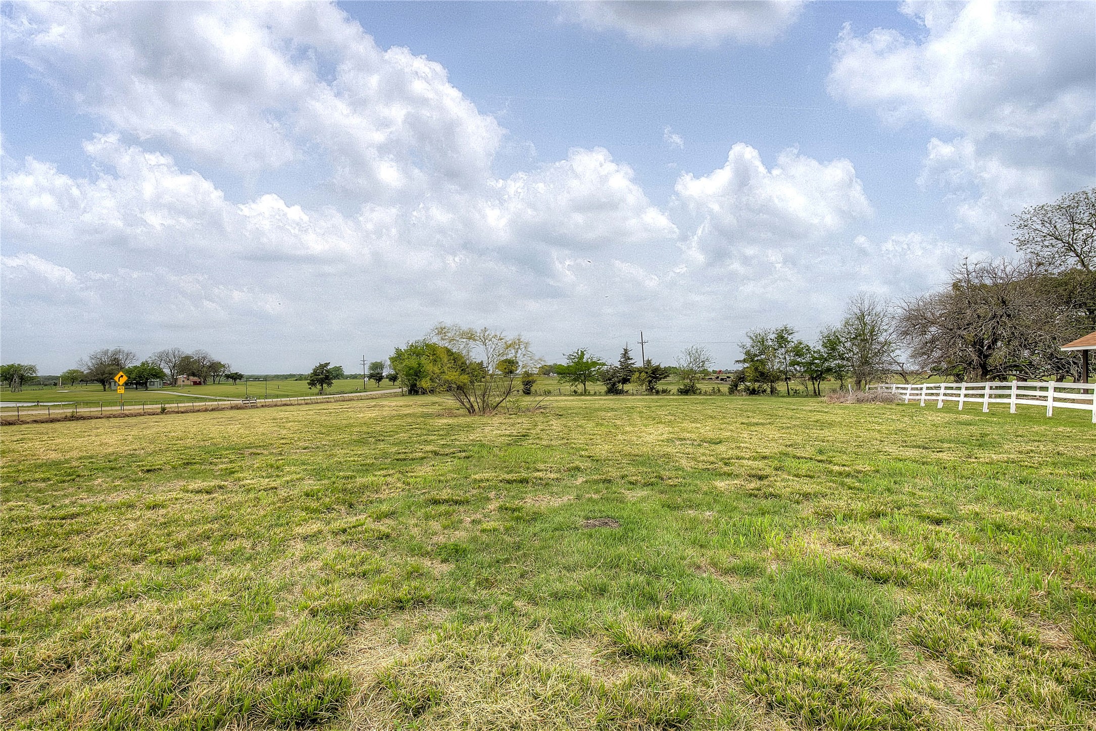 3210 Fm 1563, Wolfe City, TX, 75496