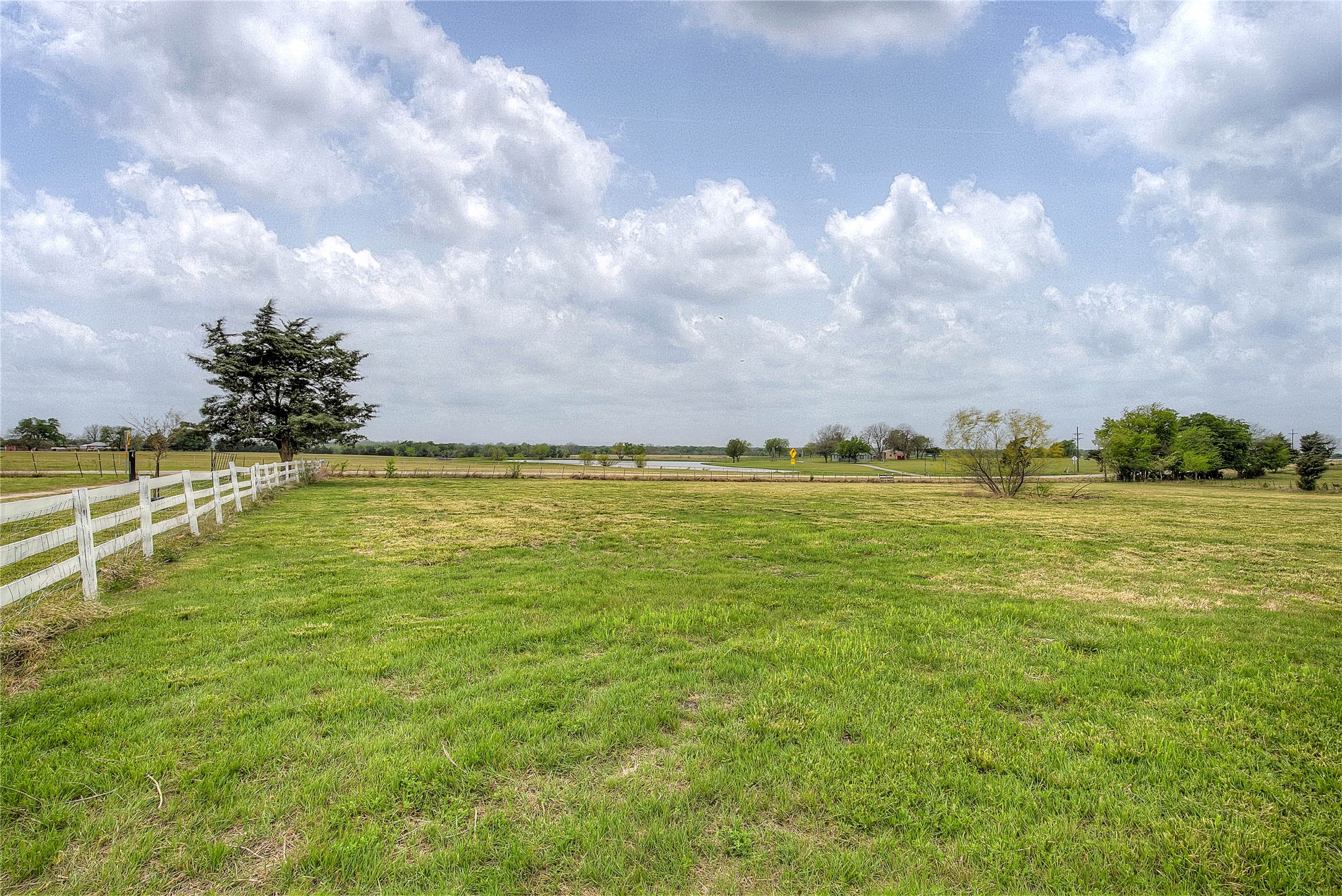 3210 Fm 1563, Wolfe City, TX, 75496