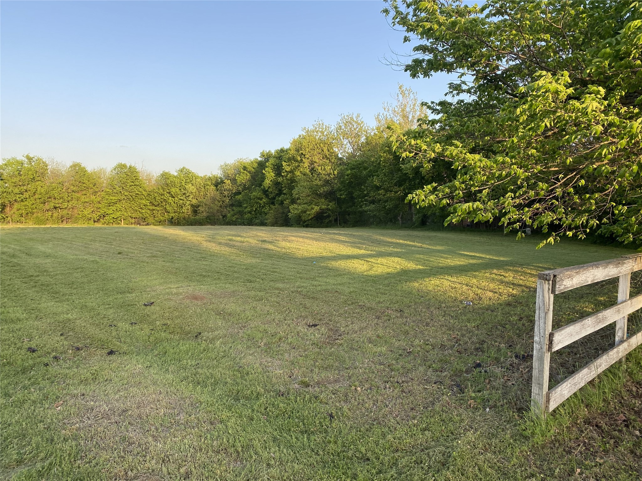 Property photo 02 of 1524 Burns City Road, Gainesville, TX 76240 | MLS #21239602