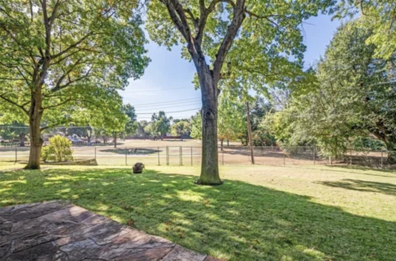 802 wilshire Court, Arlington, TX, 76012