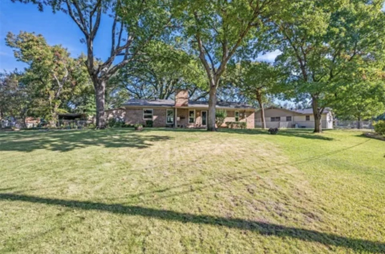 802 wilshire Court, Arlington, TX, 76012
