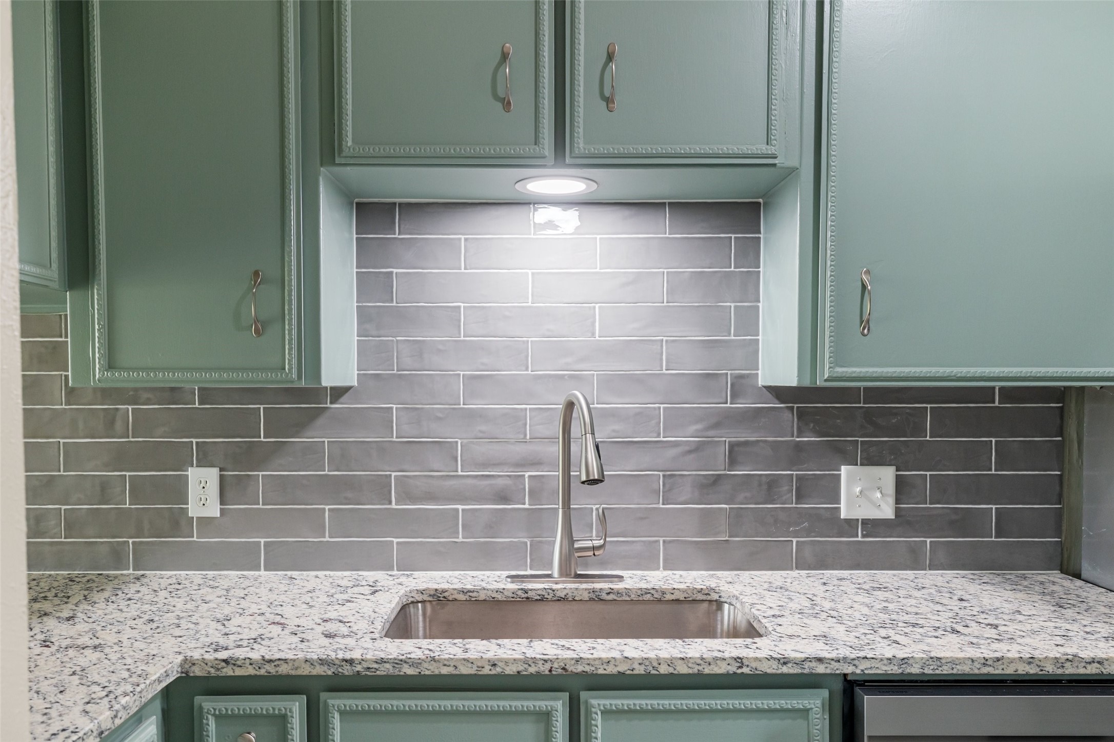 4314 Overlook Court, De Cordova, TX, 76049