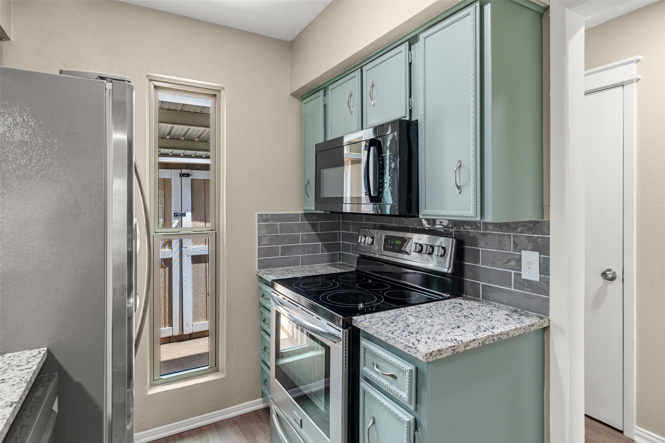 4314 Overlook Court, De Cordova, TX, 76049