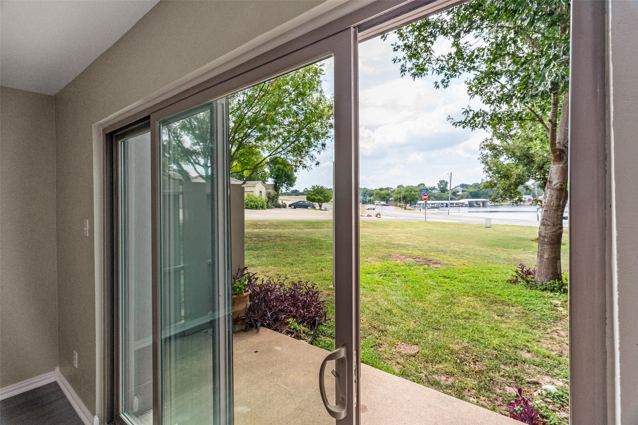 4314 Overlook Court, De Cordova, TX, 76049