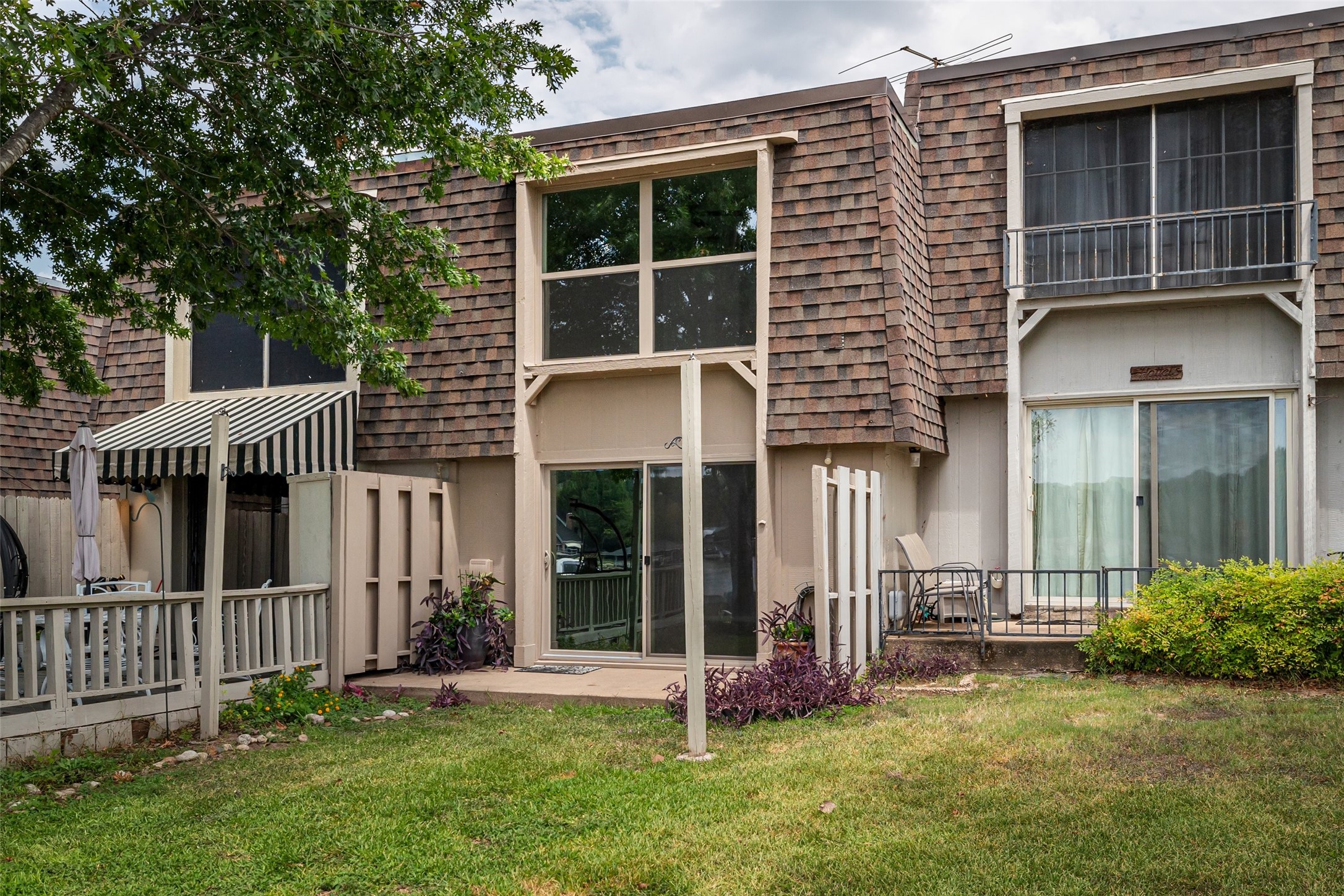 4314 Overlook Court, De Cordova, TX, 76049