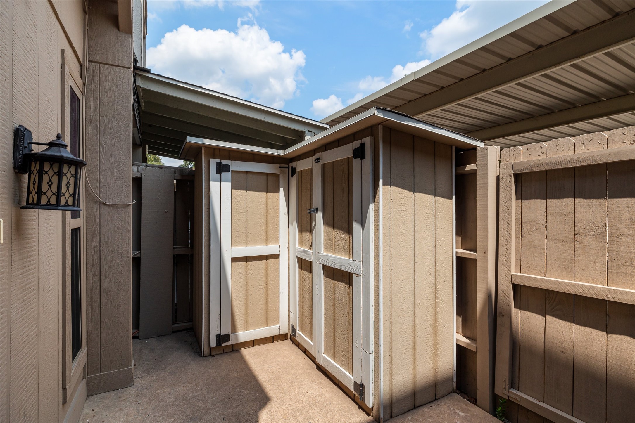 4314 Overlook Court, De Cordova, TX, 76049