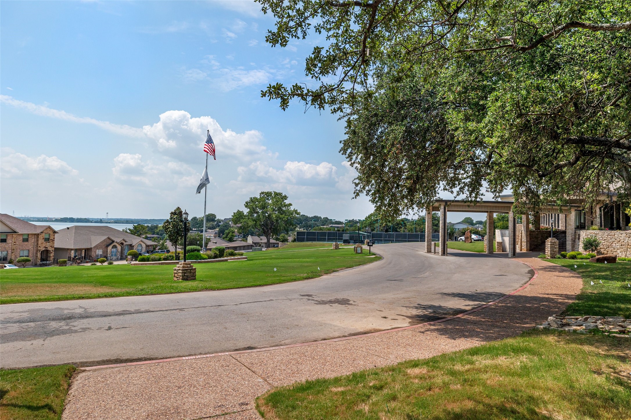 4314 Overlook Court, De Cordova, TX, 76049