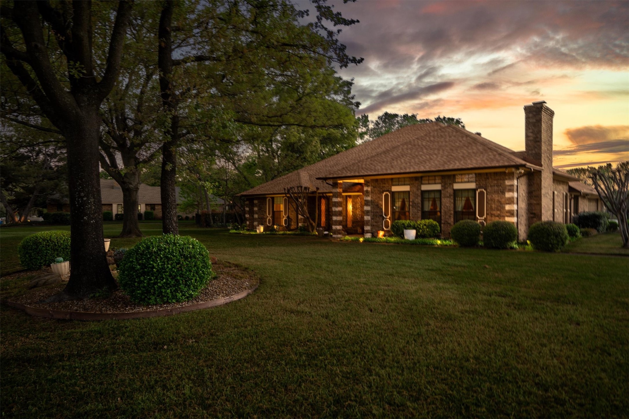 210 N Forest Lane, Double Oak, TX, 75077