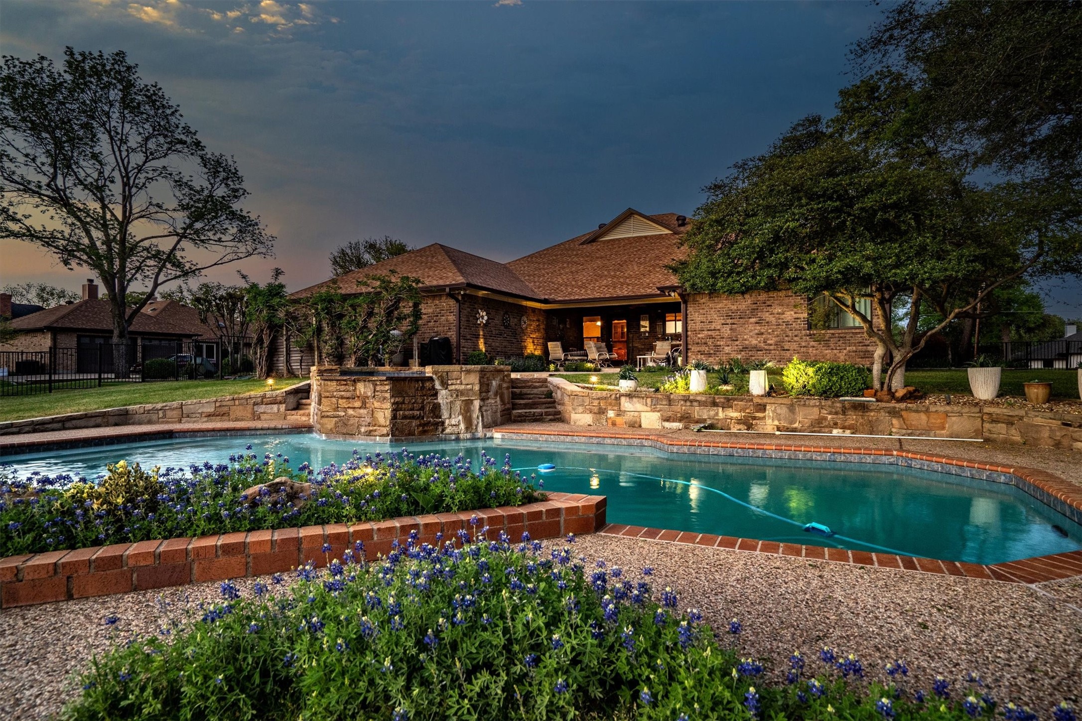 210 N Forest Lane, Double Oak, TX, 75077