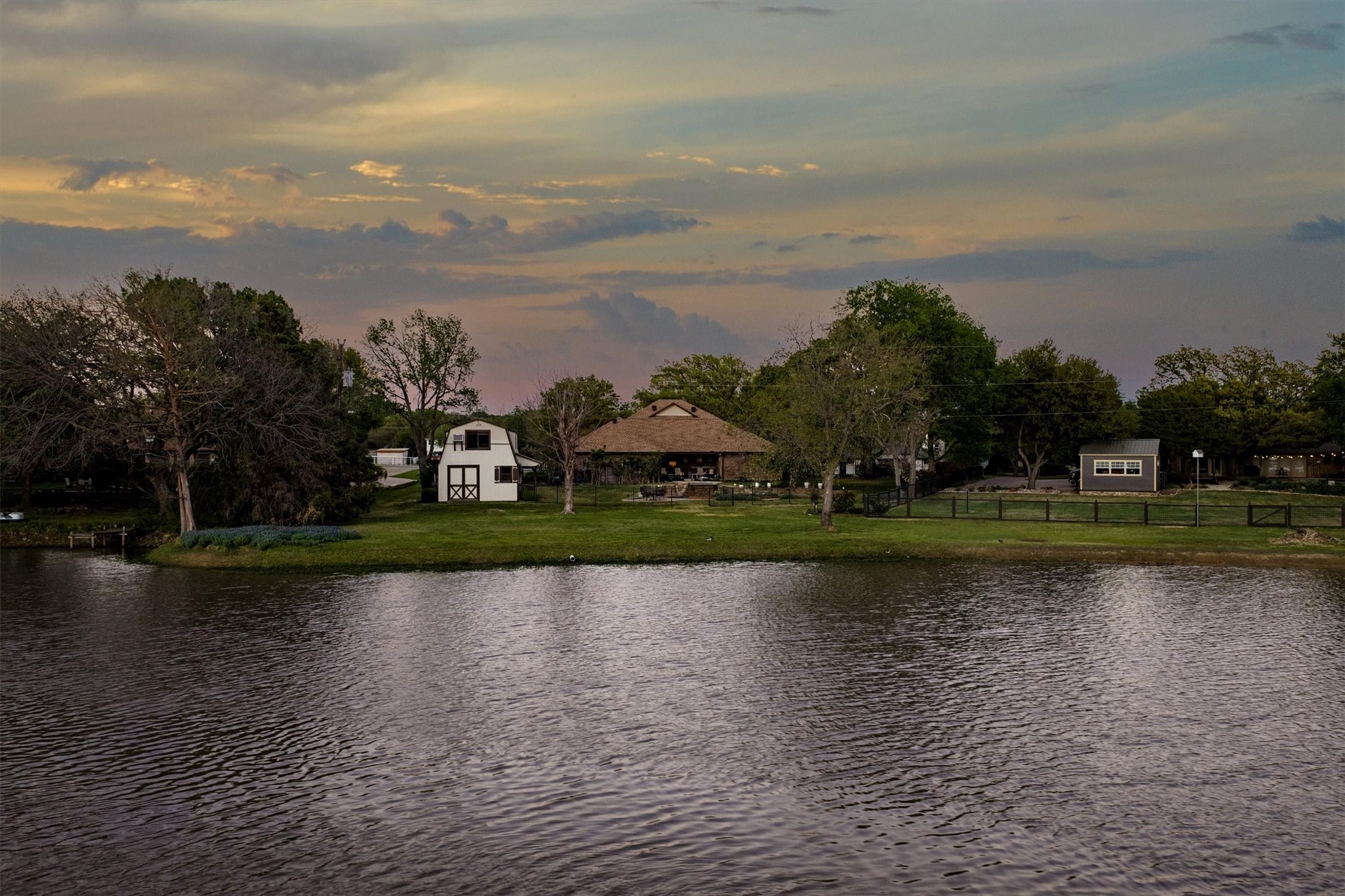 210 N Forest Lane, Double Oak, TX, 75077