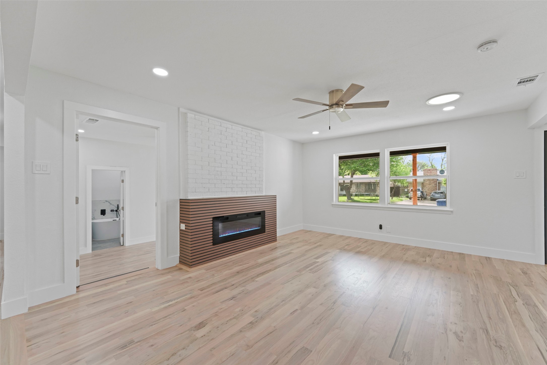 11046 Delford Circle, Dallas, TX, 75228