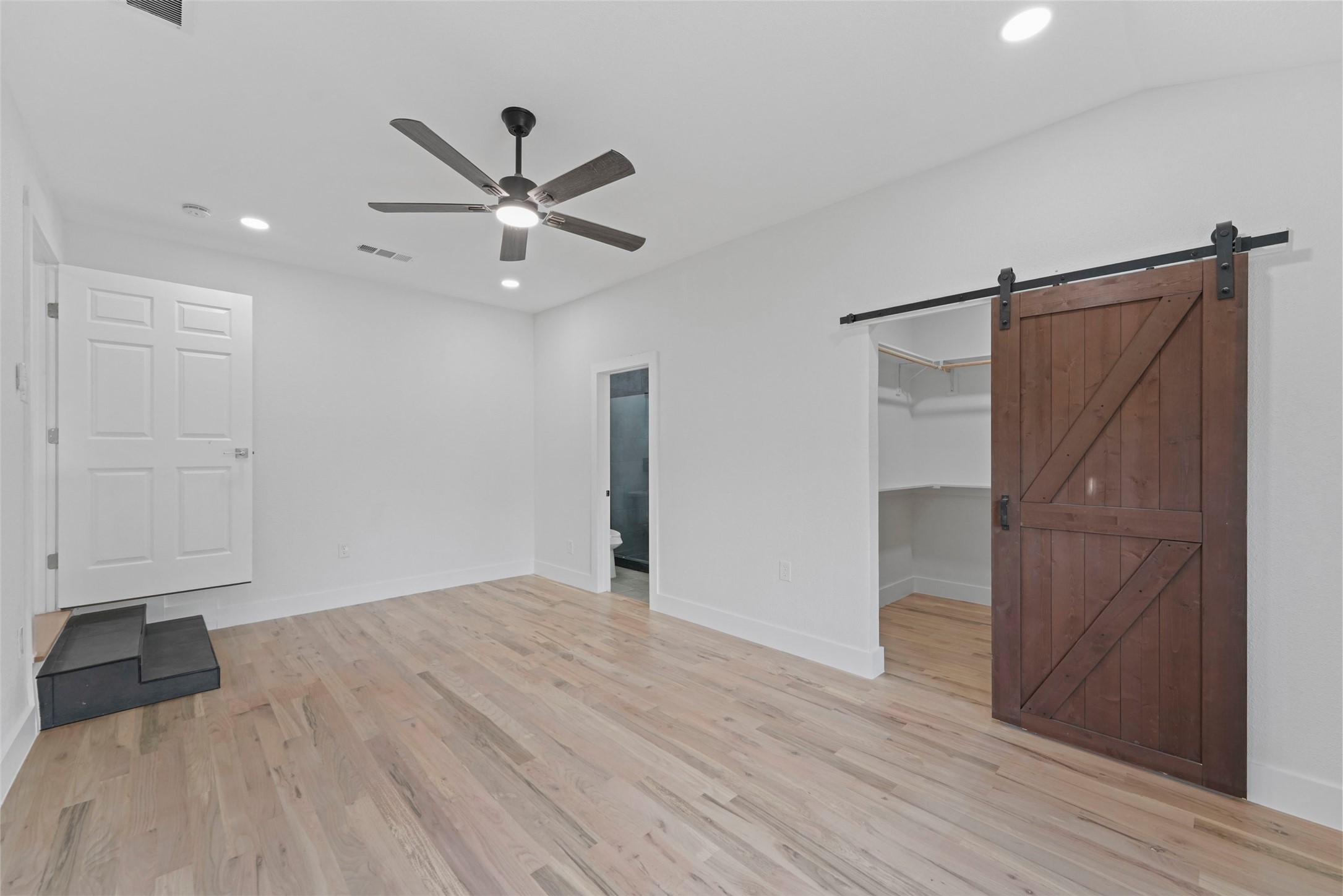 11046 Delford Circle, Dallas, TX, 75228