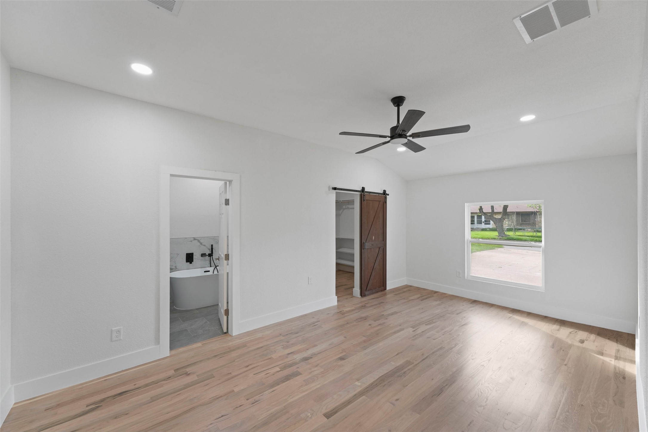 11046 Delford Circle, Dallas, TX, 75228