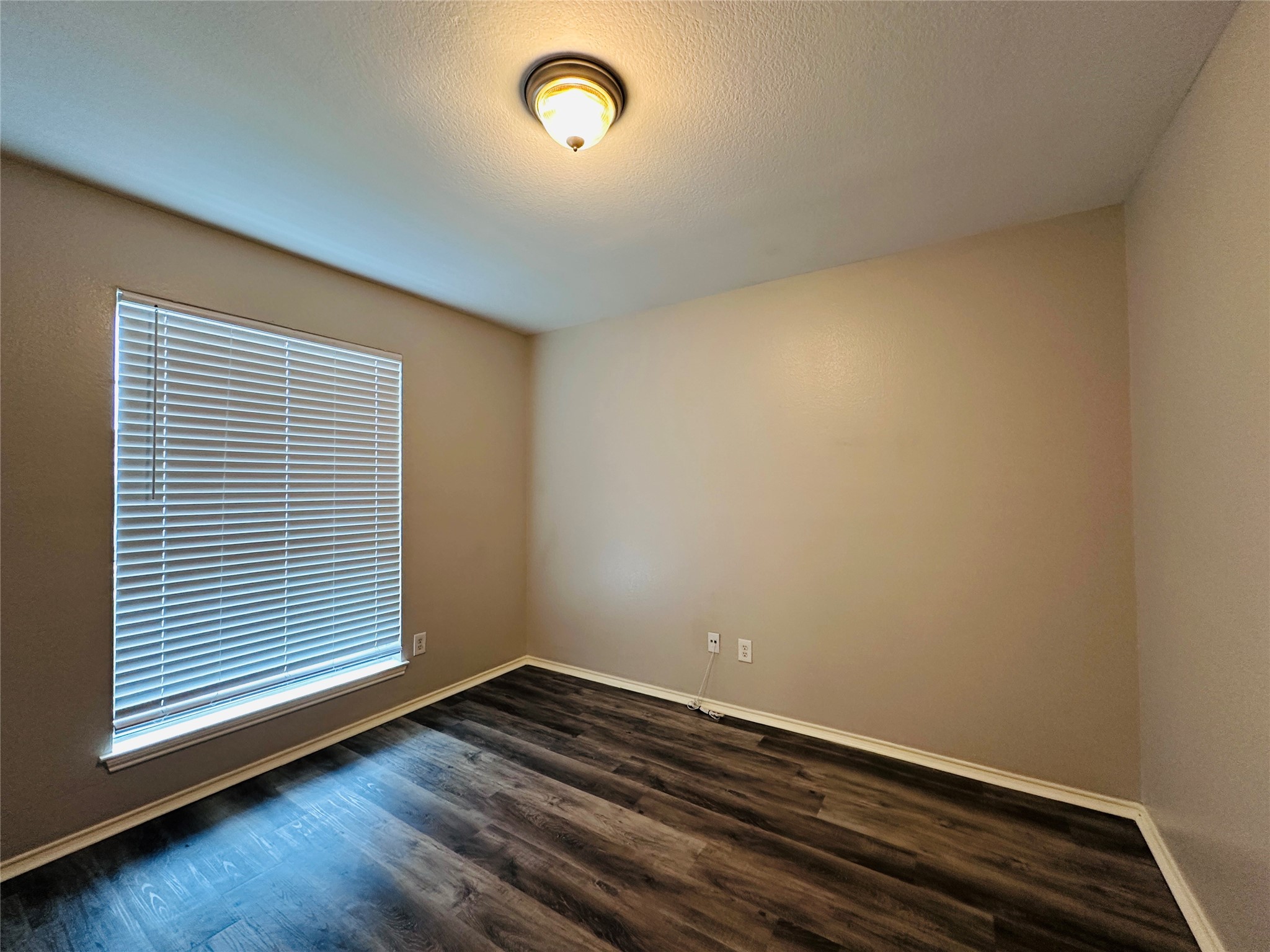 2013 Deniro Drive, Fort Worth, TX, 76134