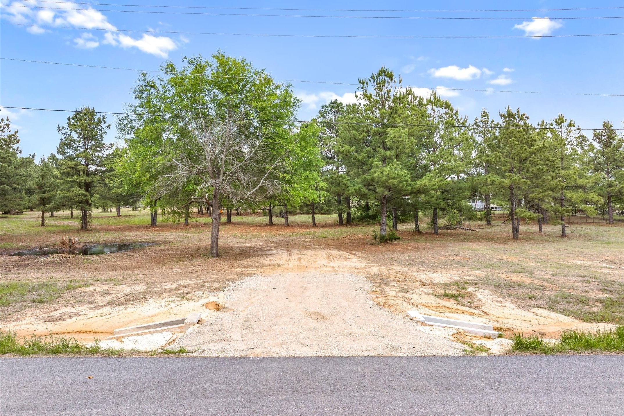 Property photo 02 of MLS #21240113 | MLS #21240113