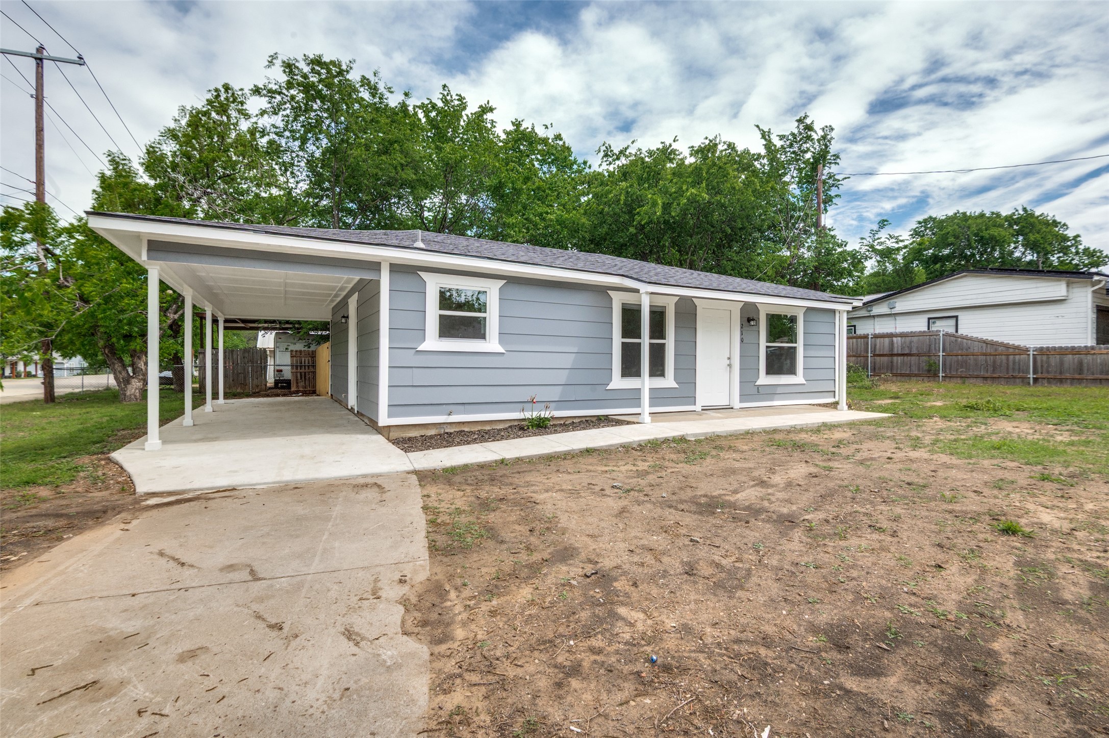 210 W Shelton Street, Alvarado, TX, 76009