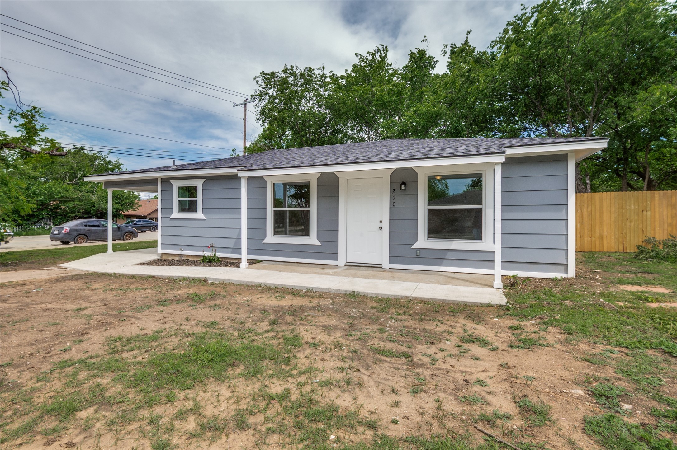 210 W Shelton Street, Alvarado, TX, 76009