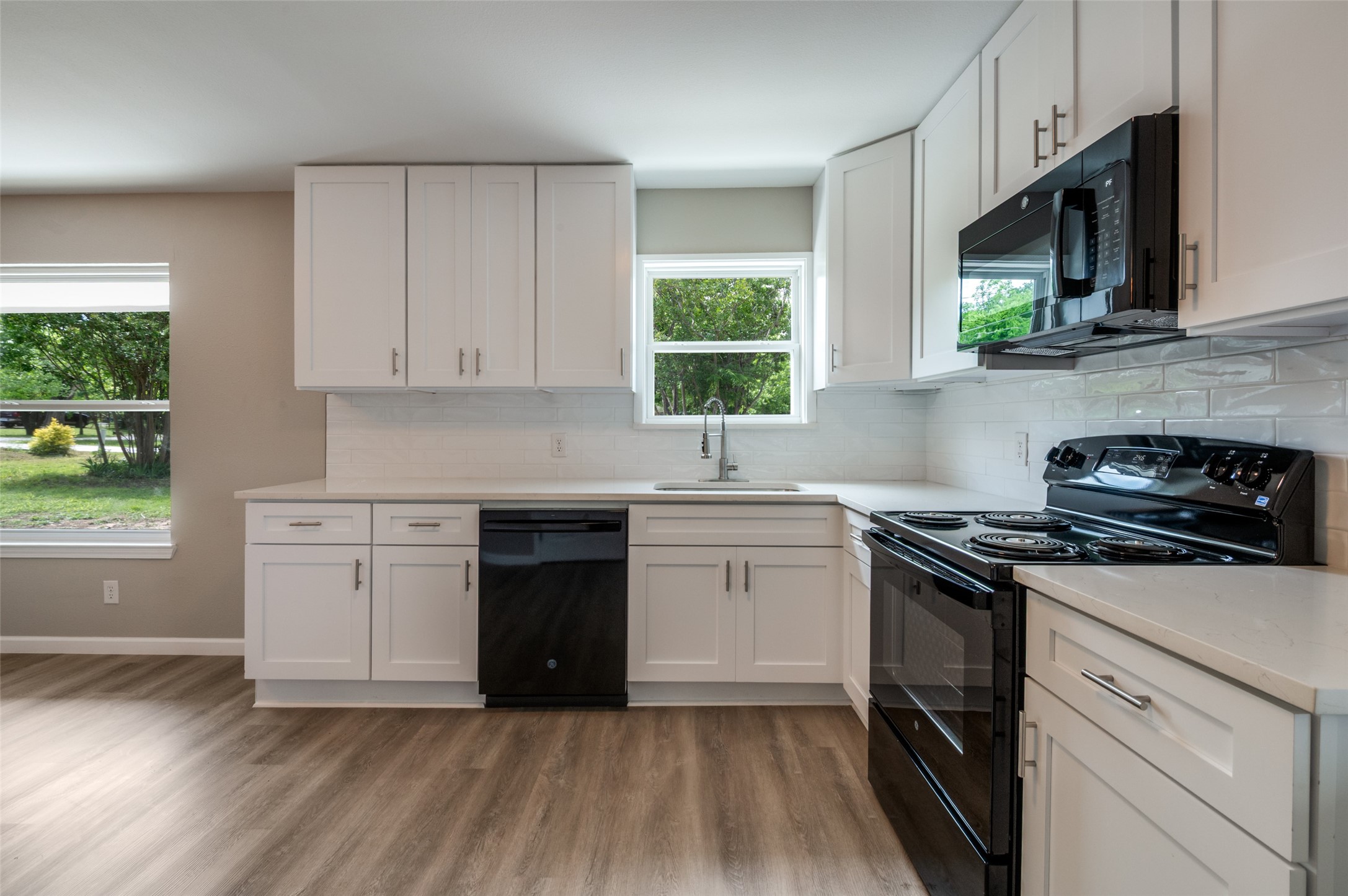 210 W Shelton Street, Alvarado, TX, 76009