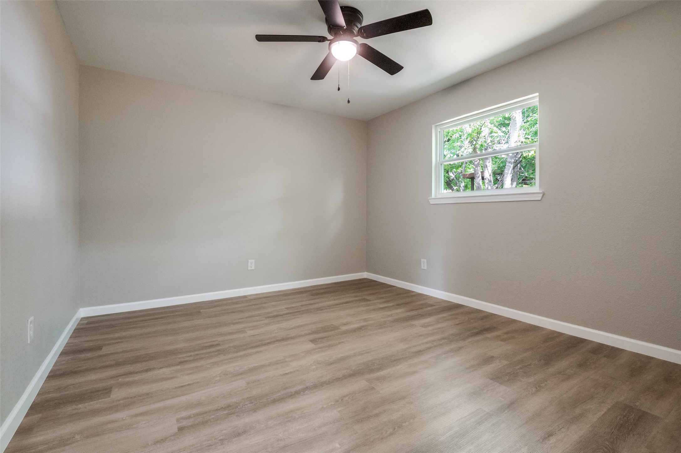 210 W Shelton Street, Alvarado, TX, 76009