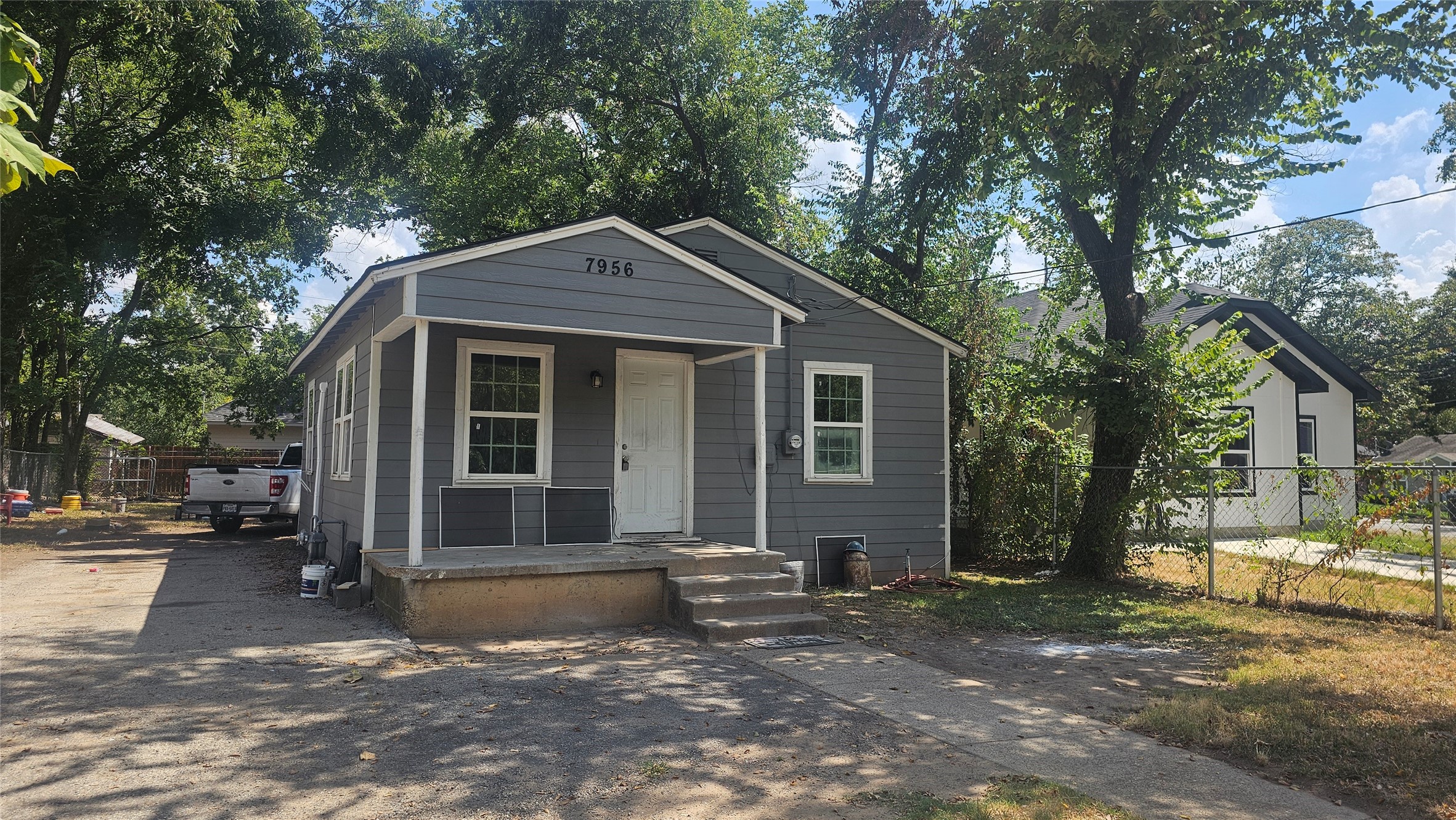 Property photo 01 of 7956 Hull Avenue, Dallas, TX 75216 | MLS #21240498