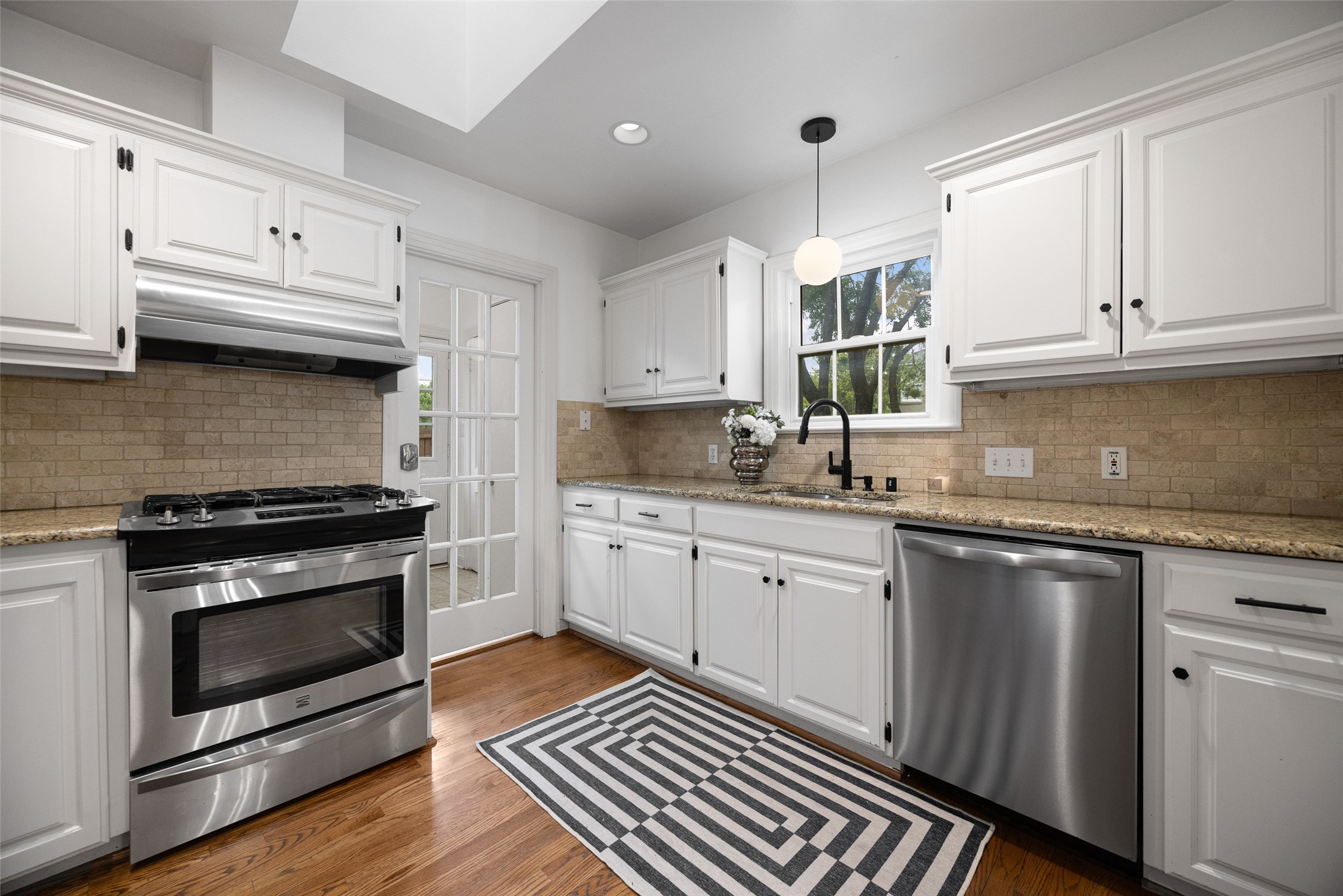 6002 Morningside Avenue, Dallas, TX, 75206