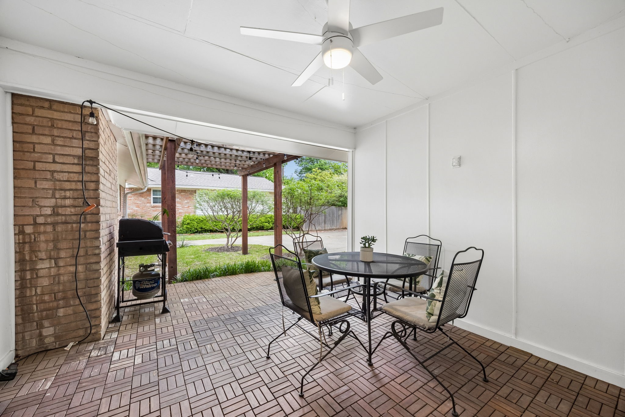 11830 Dixfield Drive, Dallas, TX, 75218