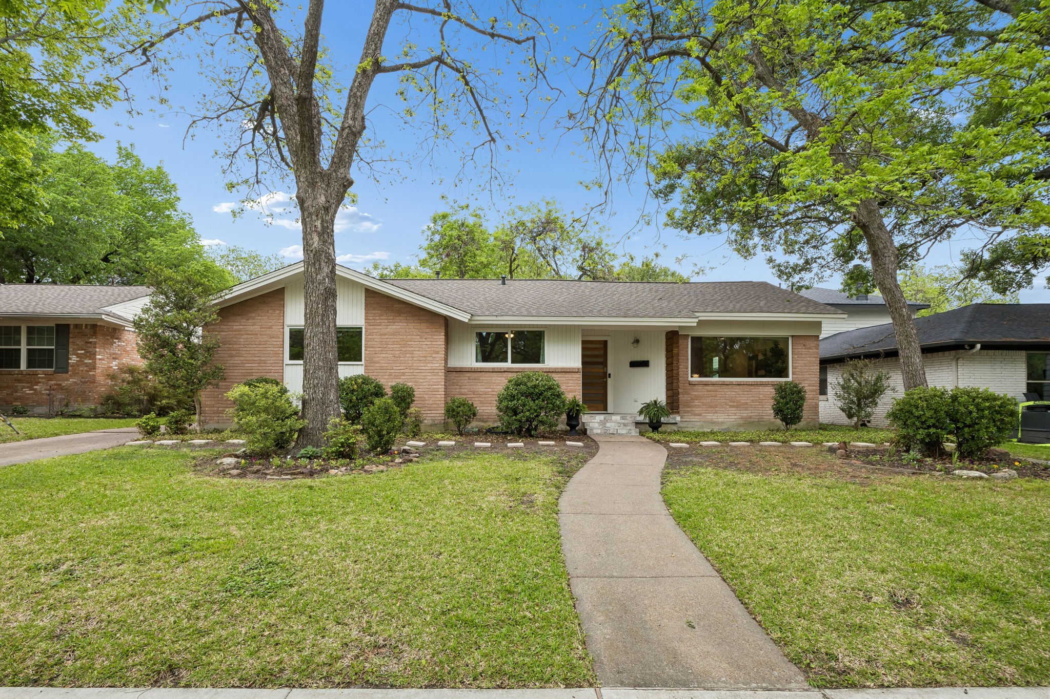 11830 Dixfield Drive, Dallas, TX, 75218