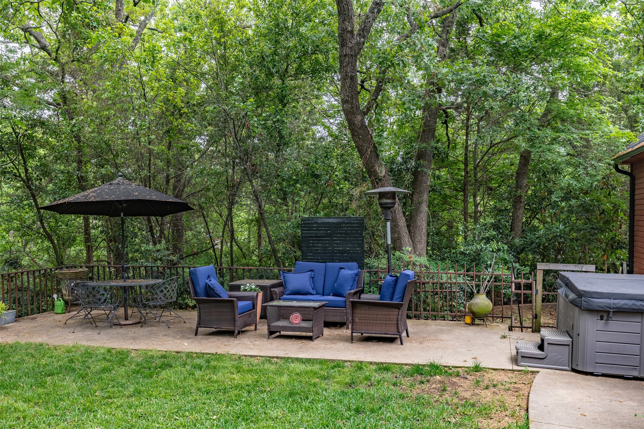 828 S Maurice Avenue, Denison, TX, 75020