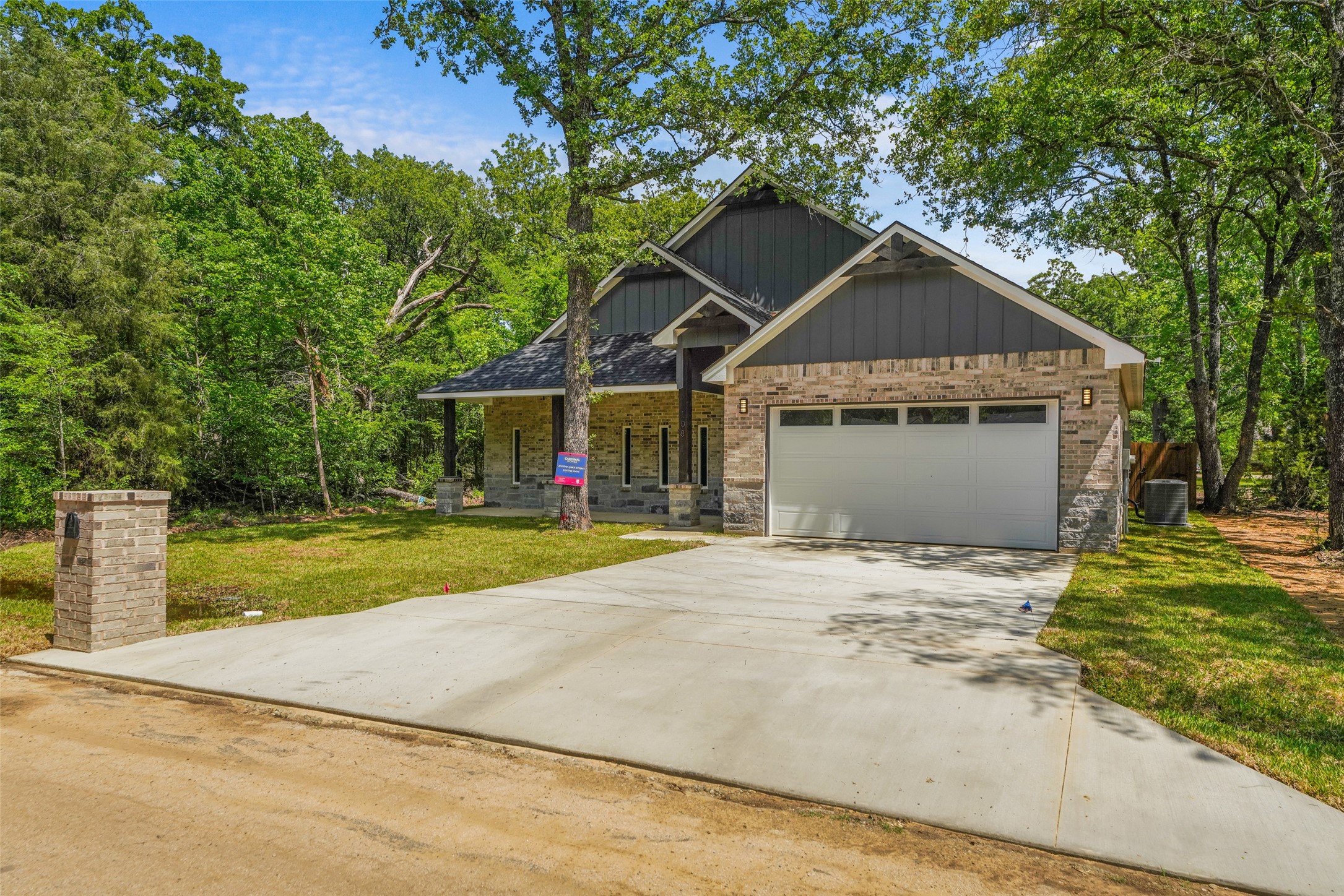 108 Parkside Drive, Trinidad, TX, 75163