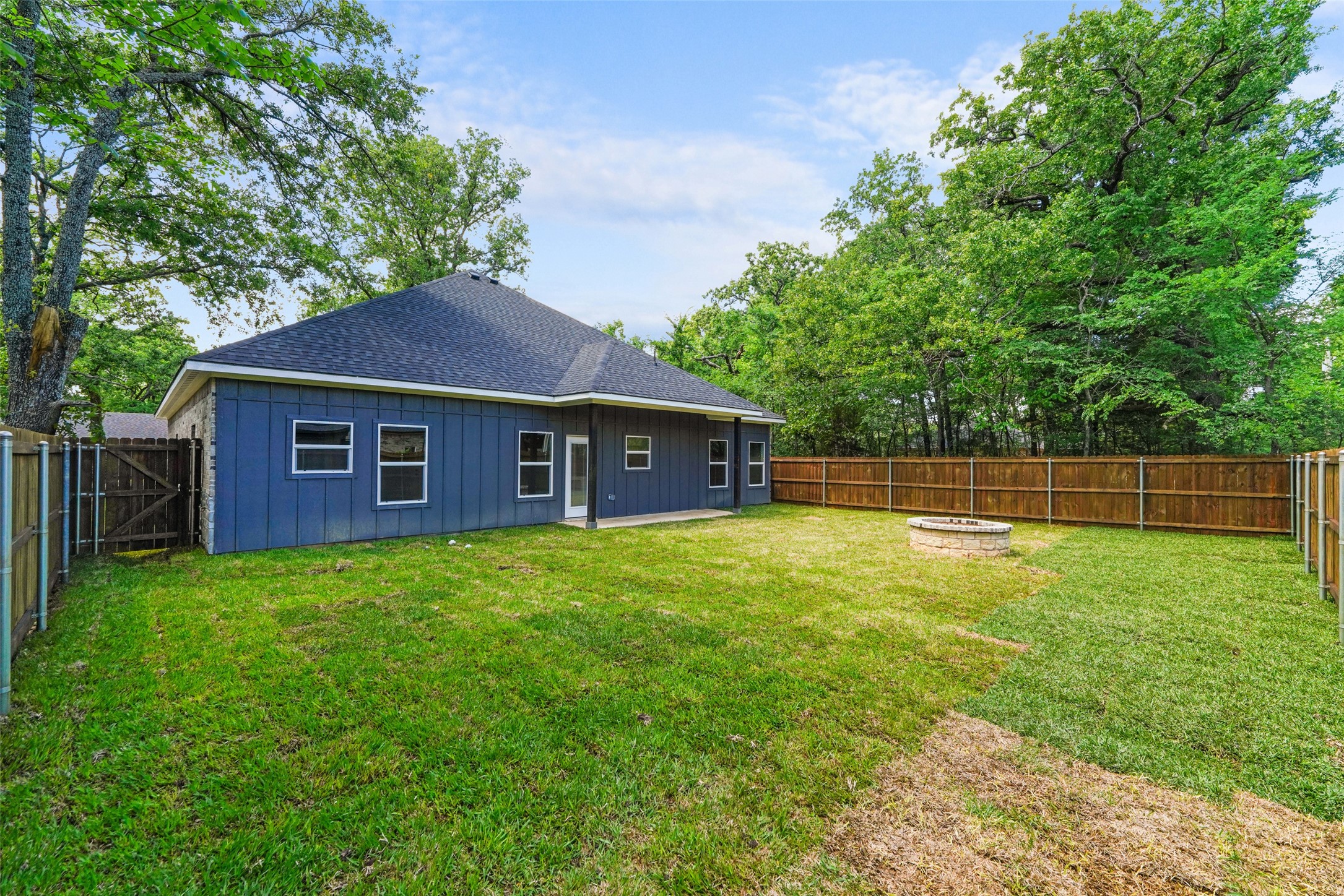 108 Parkside Drive, Trinidad, TX, 75163