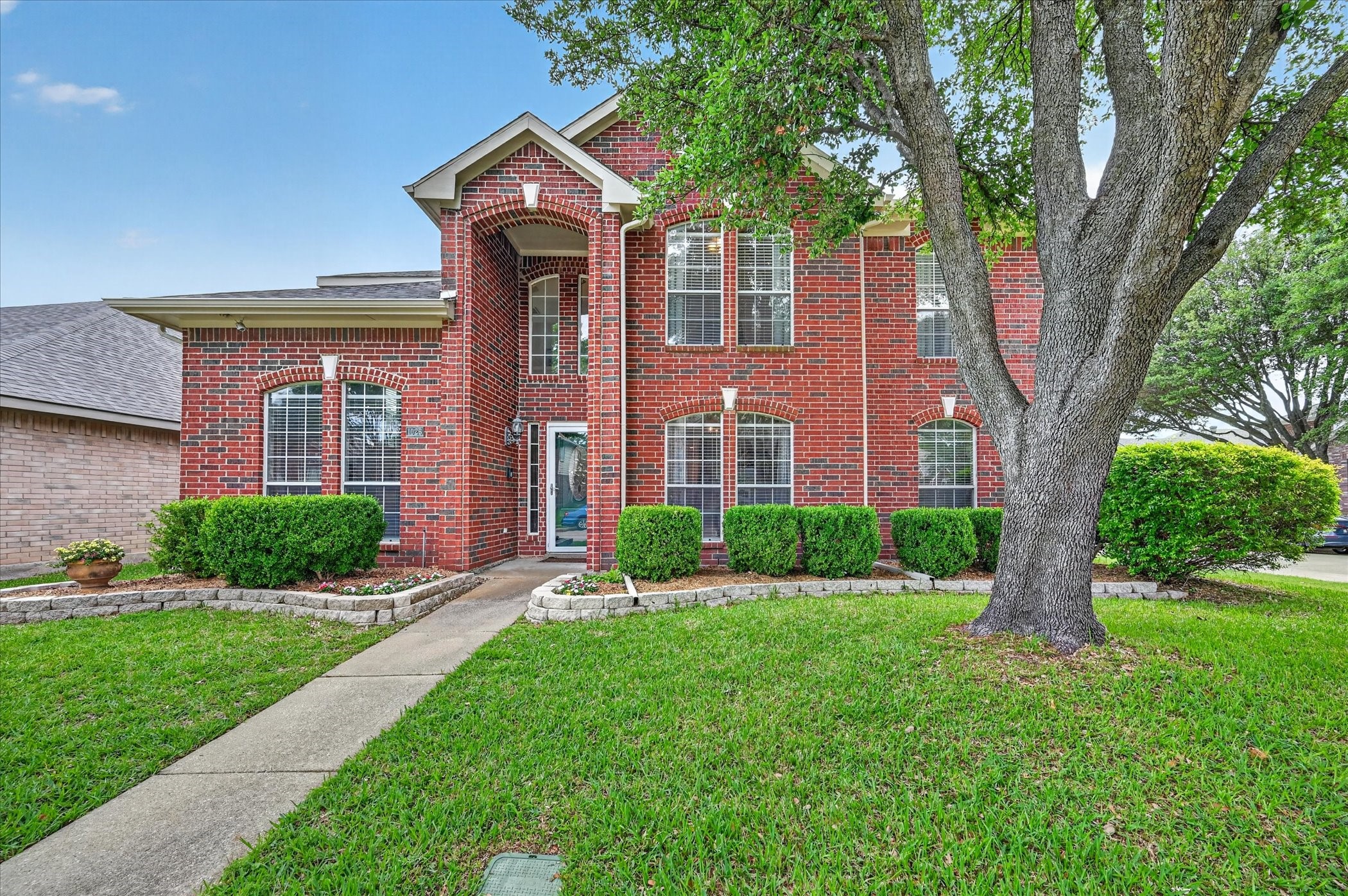 Property photo 01 of 1026 Carlisle Drive, Allen, TX 75002 | MLS #21240734