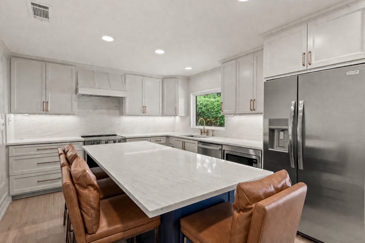 158 Deer Island Road, Mabank, TX, 75156