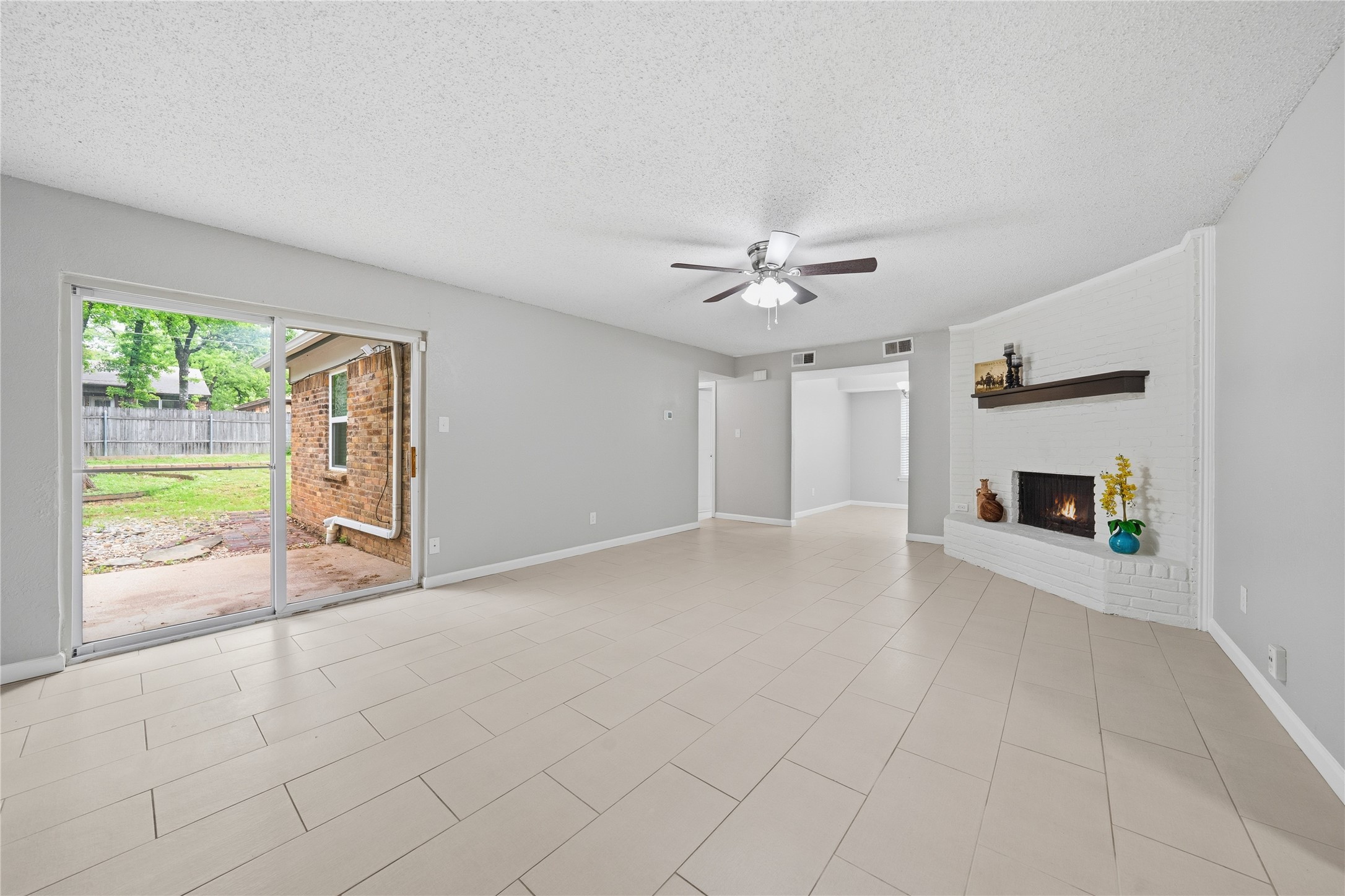 4723 Crest Drive, Arlington, TX, 76017