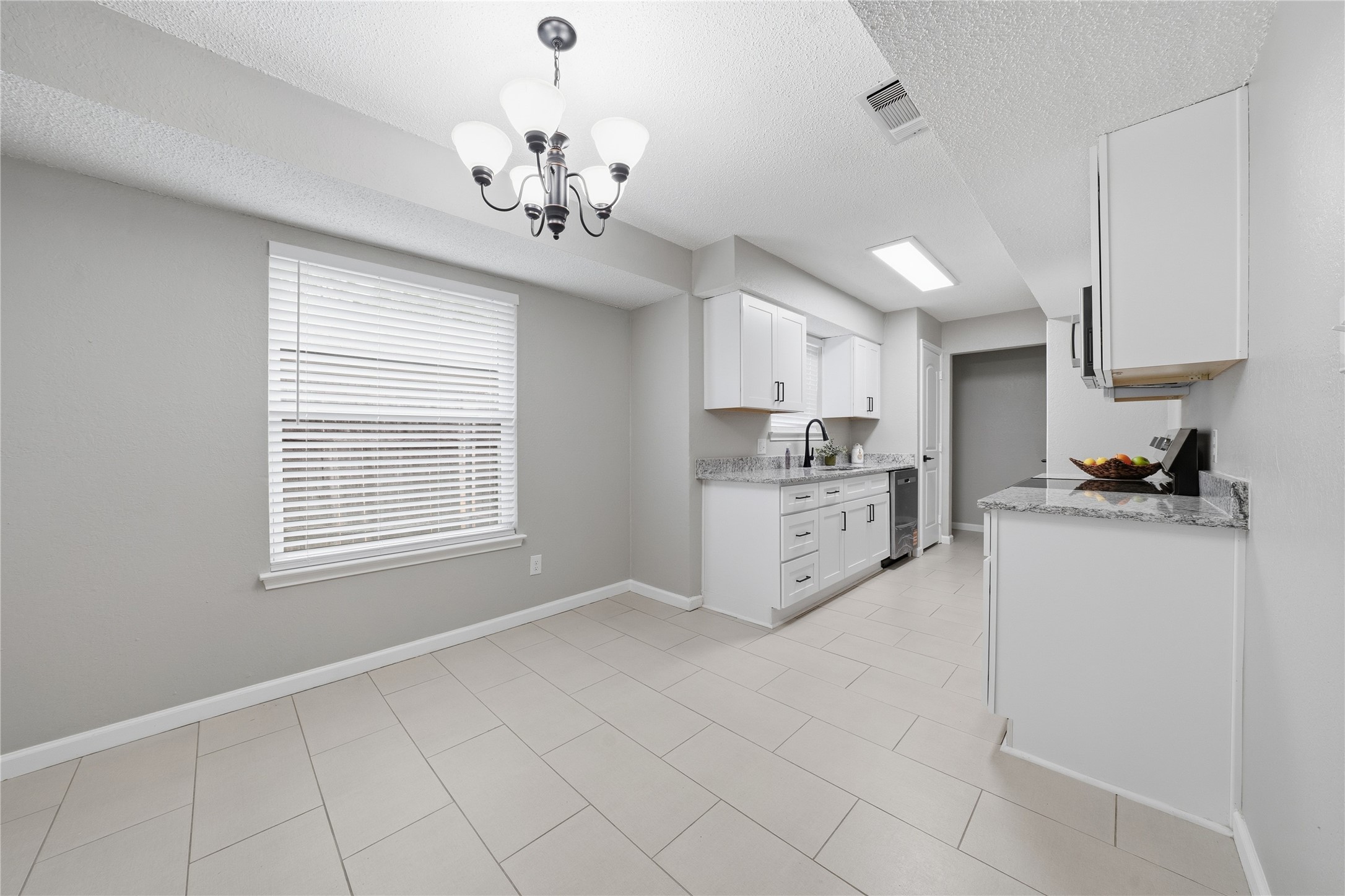 4723 Crest Drive, Arlington, TX, 76017