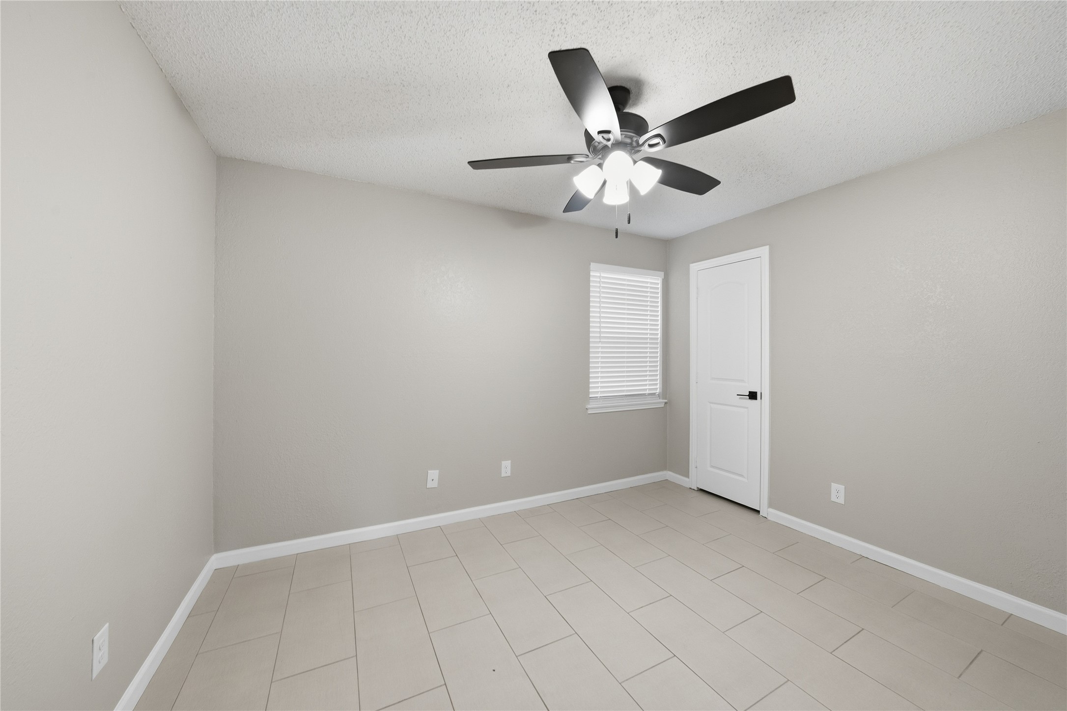 4723 Crest Drive, Arlington, TX, 76017