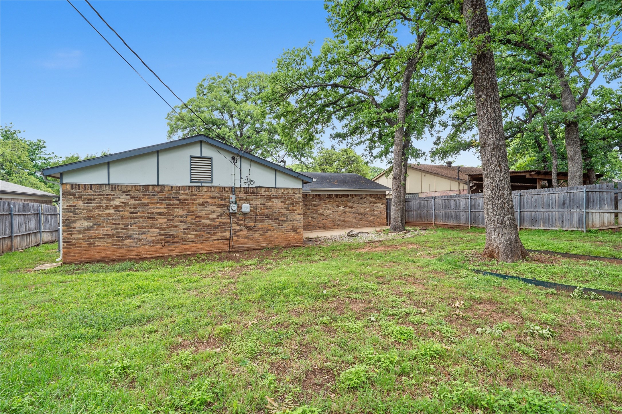 4723 Crest Drive, Arlington, TX, 76017