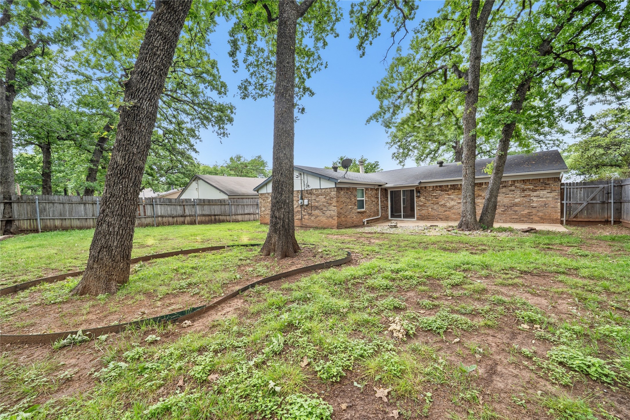 4723 Crest Drive, Arlington, TX, 76017