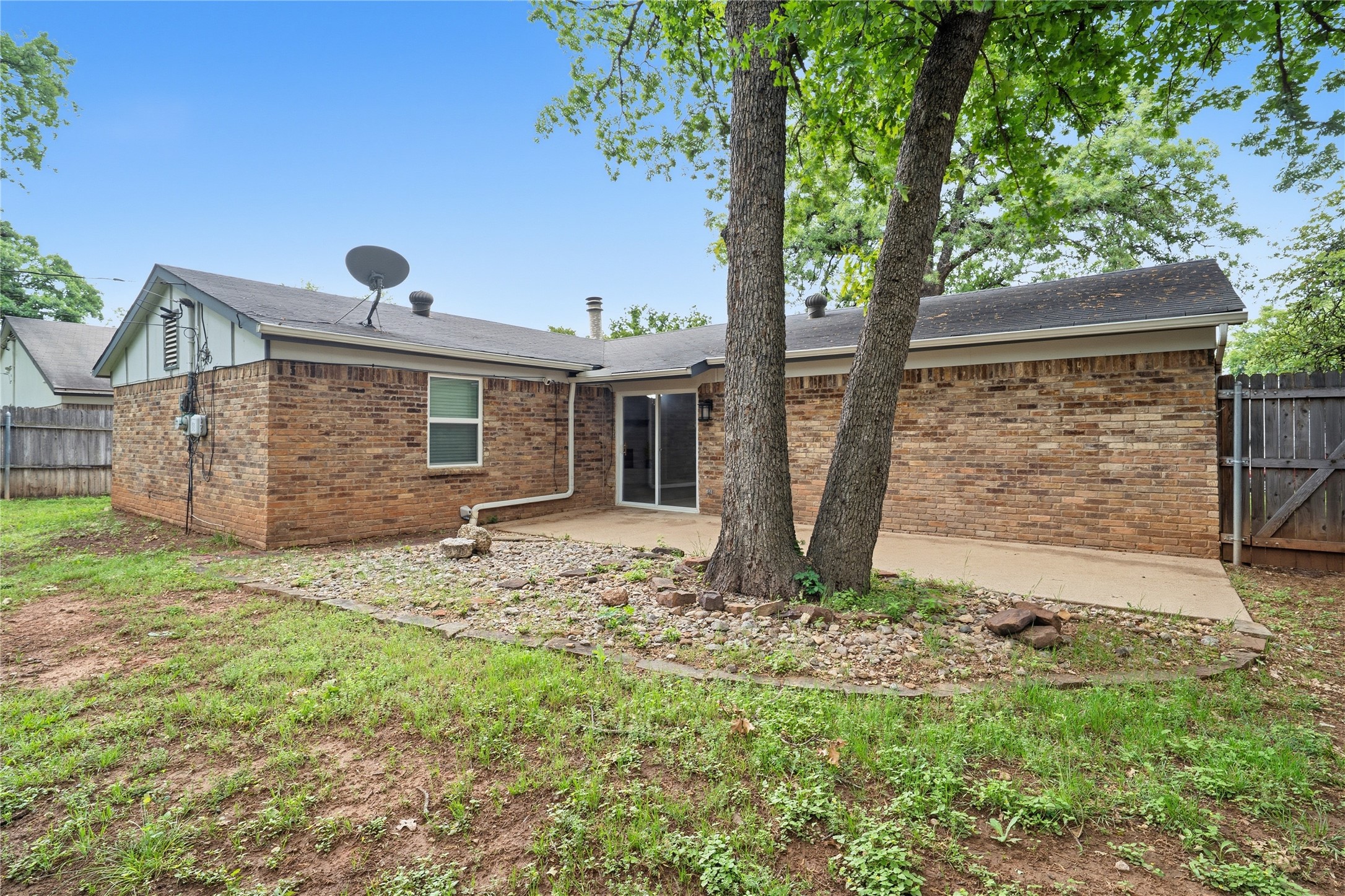 4723 Crest Drive, Arlington, TX, 76017