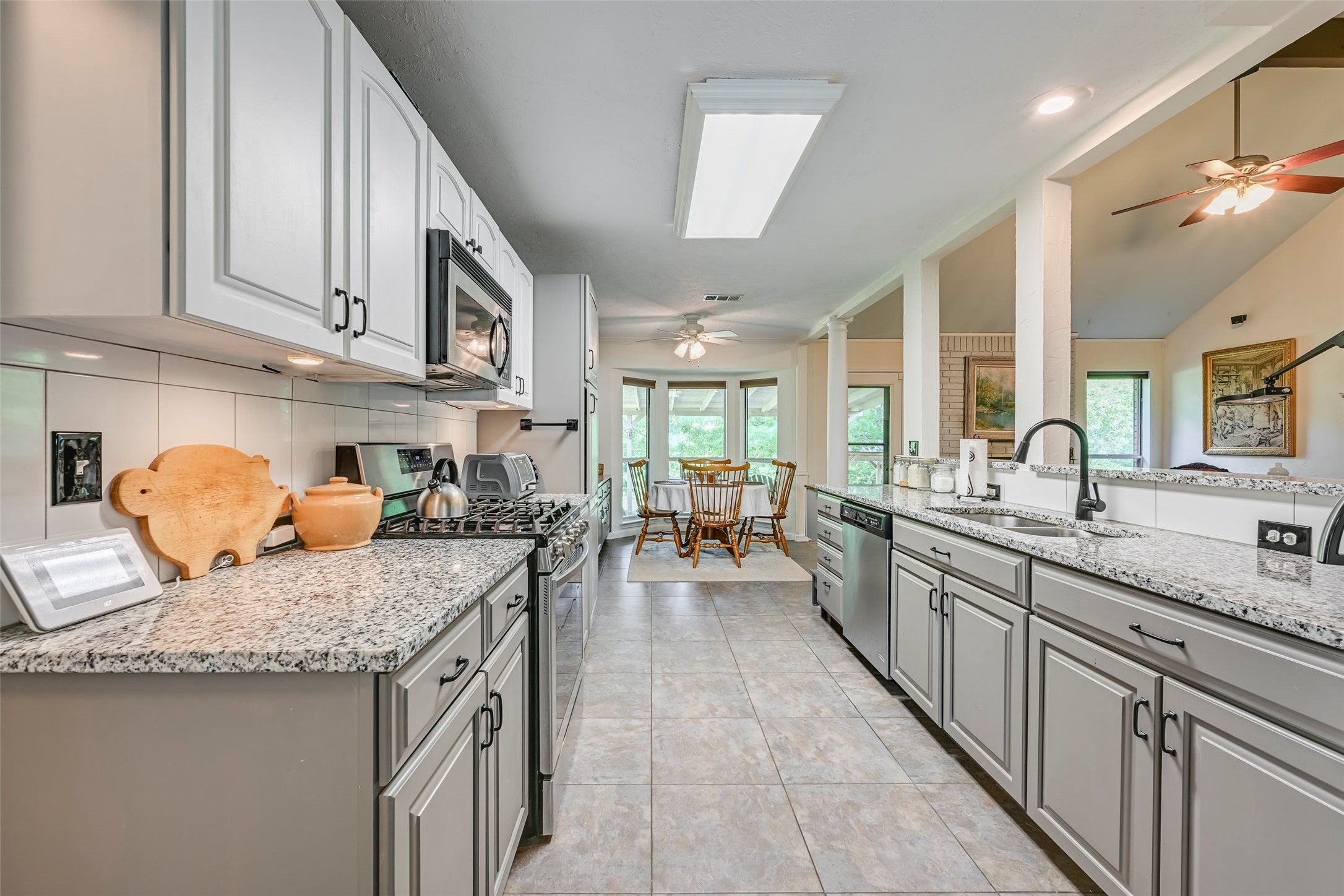 912 N Dove Road, Grapevine, TX, 76051