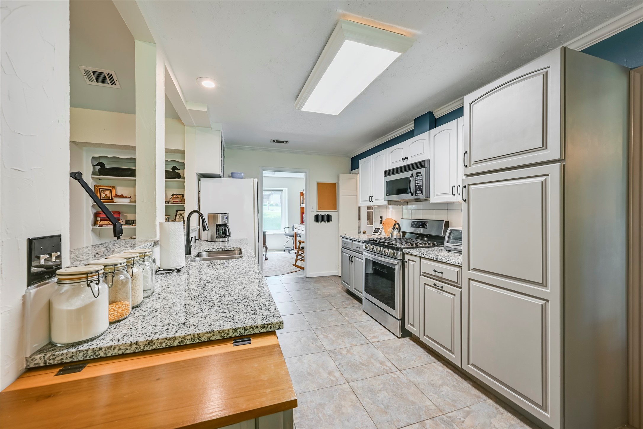 912 N Dove Road, Grapevine, TX, 76051