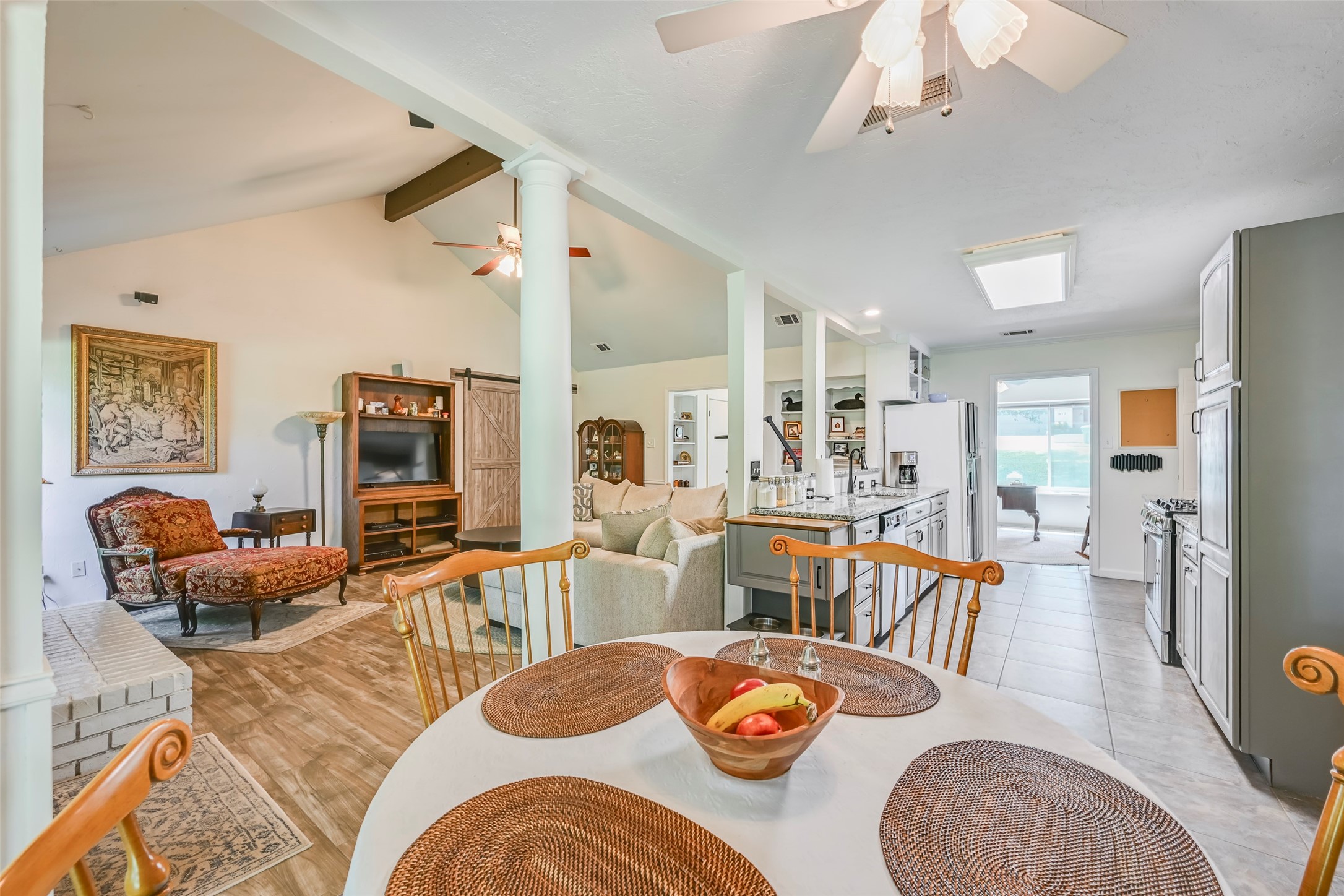 912 N Dove Road, Grapevine, TX, 76051