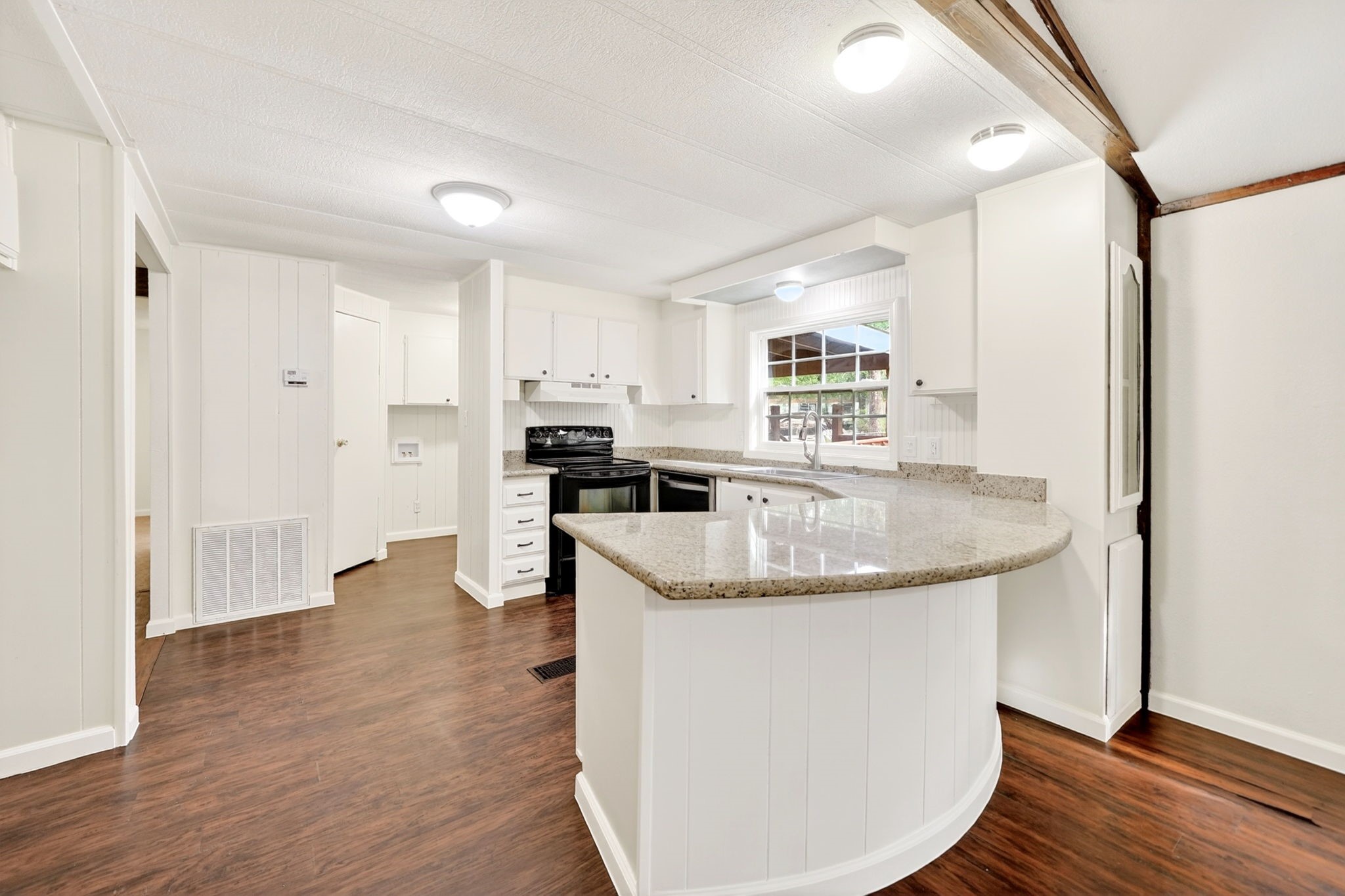 110 Summer Lane, Mabank, TX, 75156