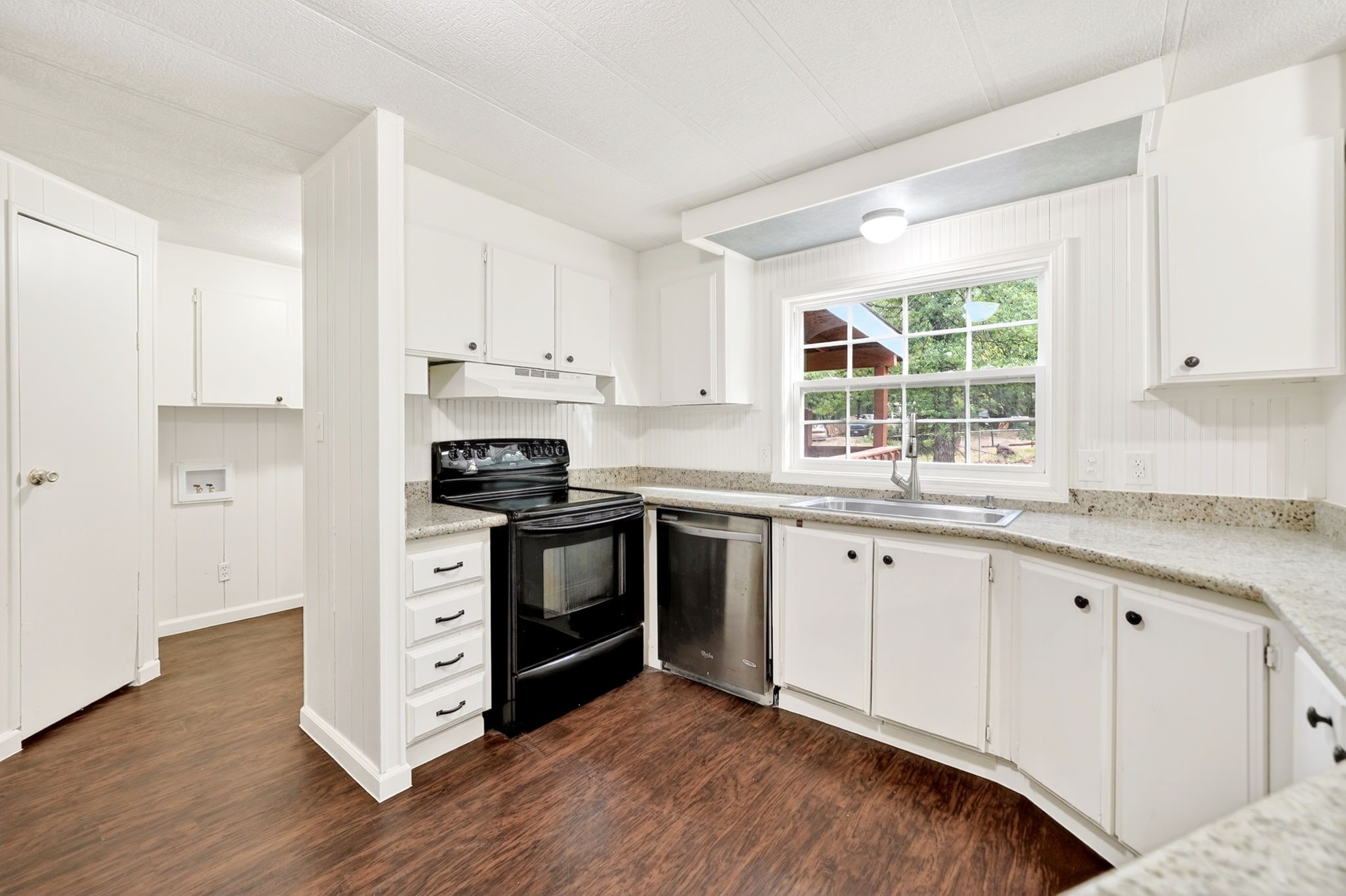 110 Summer Lane, Mabank, TX, 75156