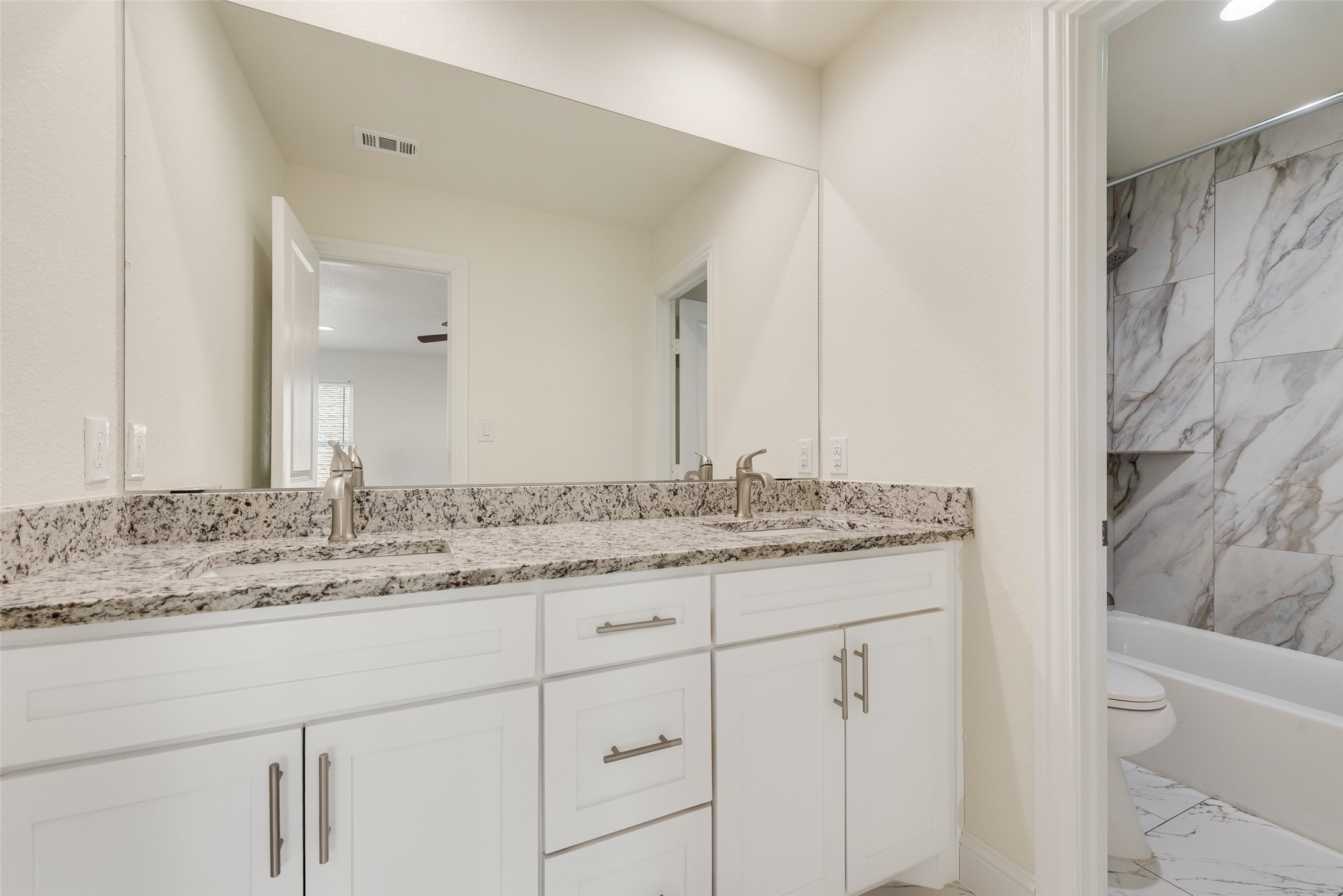 1708 Prestwick Lane, Ennis, TX, 75119