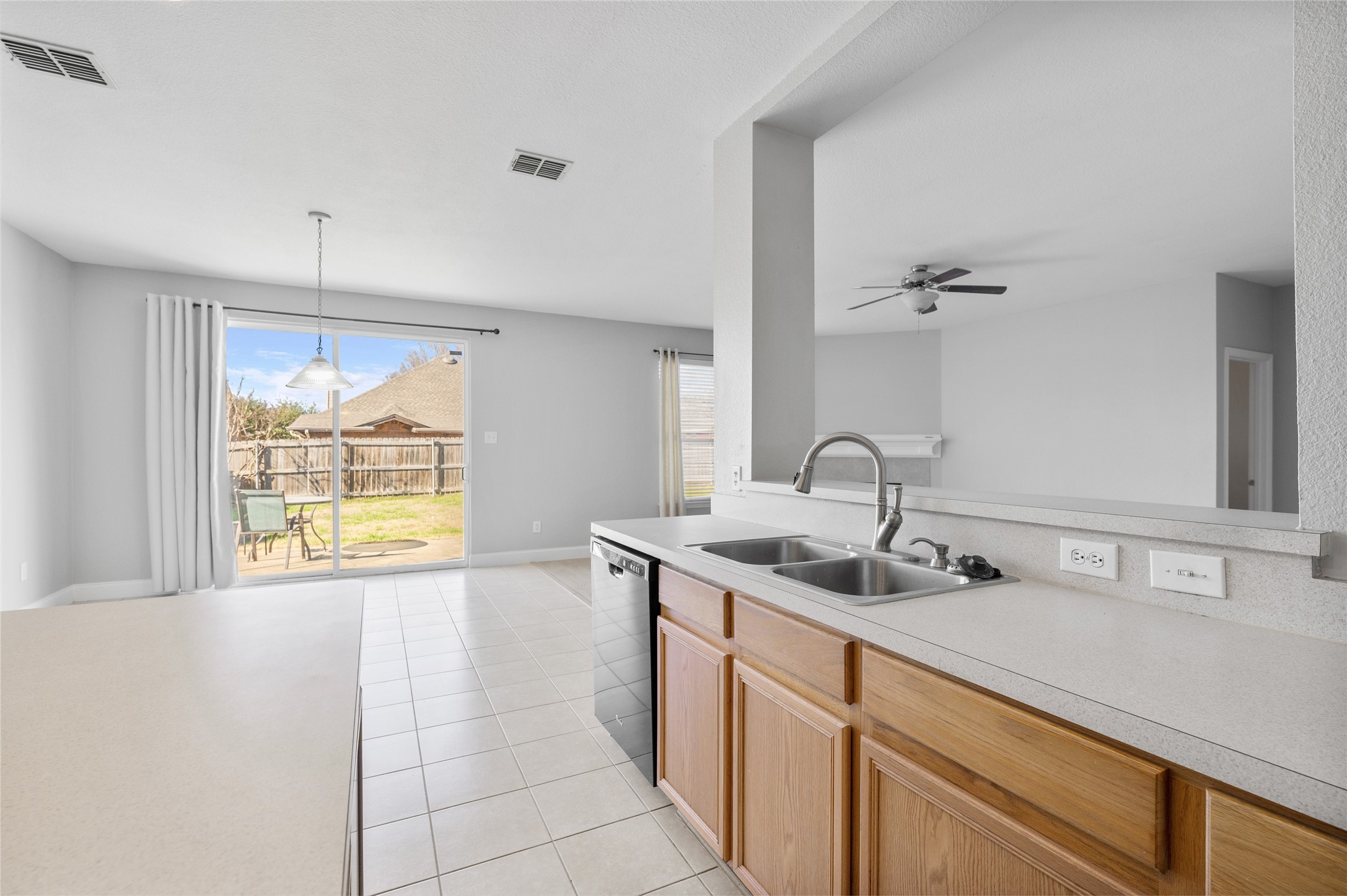 1514 Hanover Lane, Van Alstyne, TX, 75495