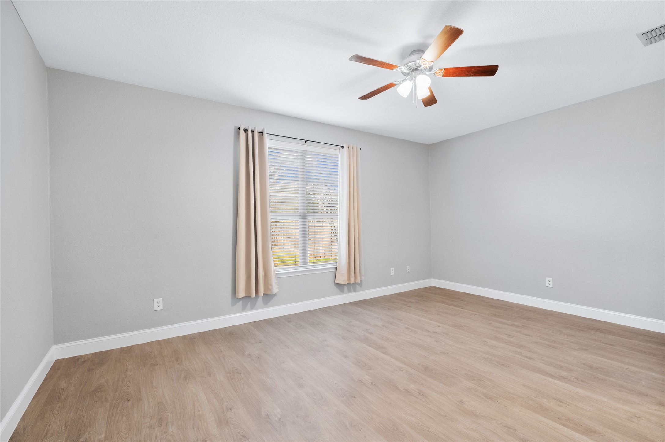 1514 Hanover Lane, Van Alstyne, TX, 75495